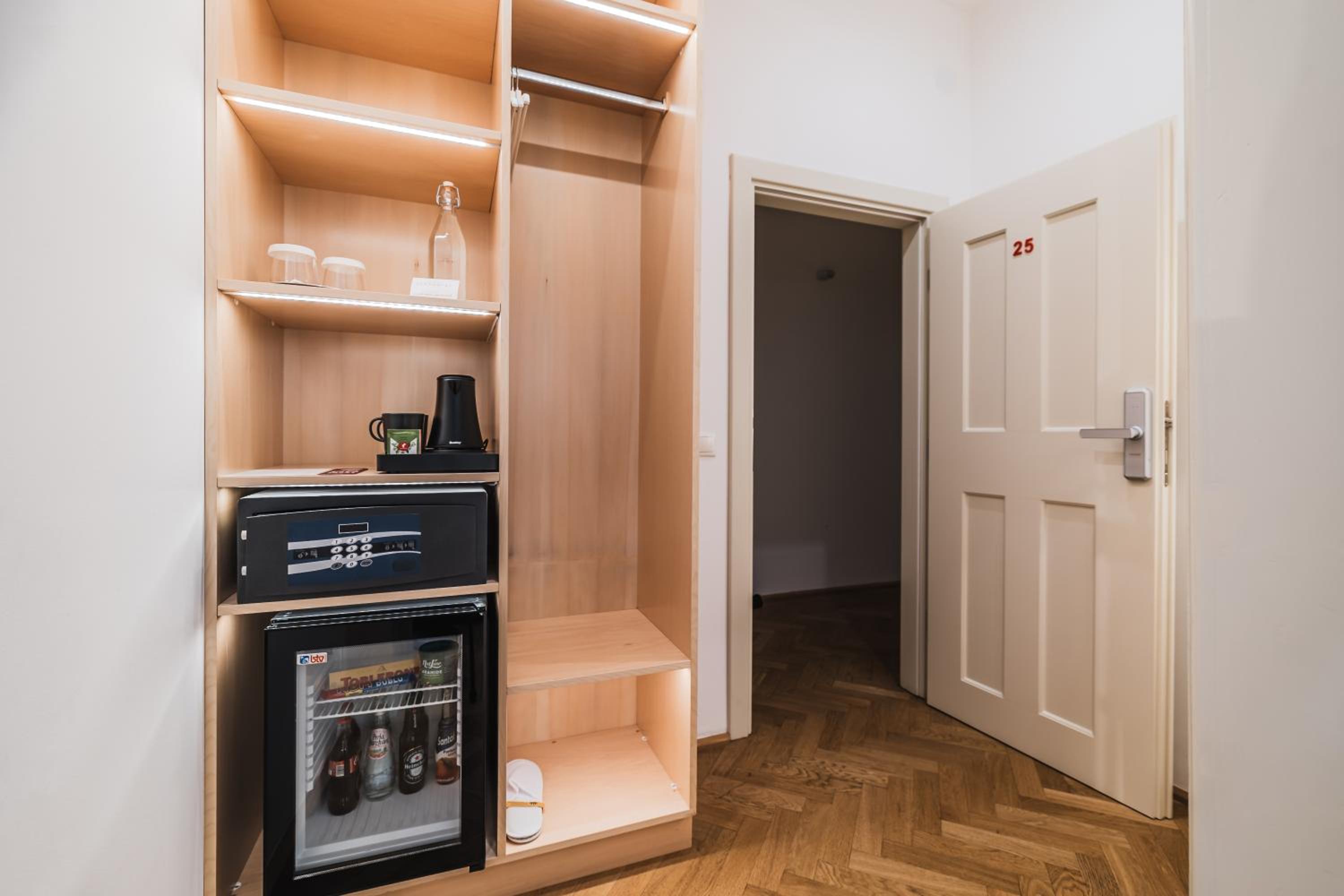 Single Room photo 1