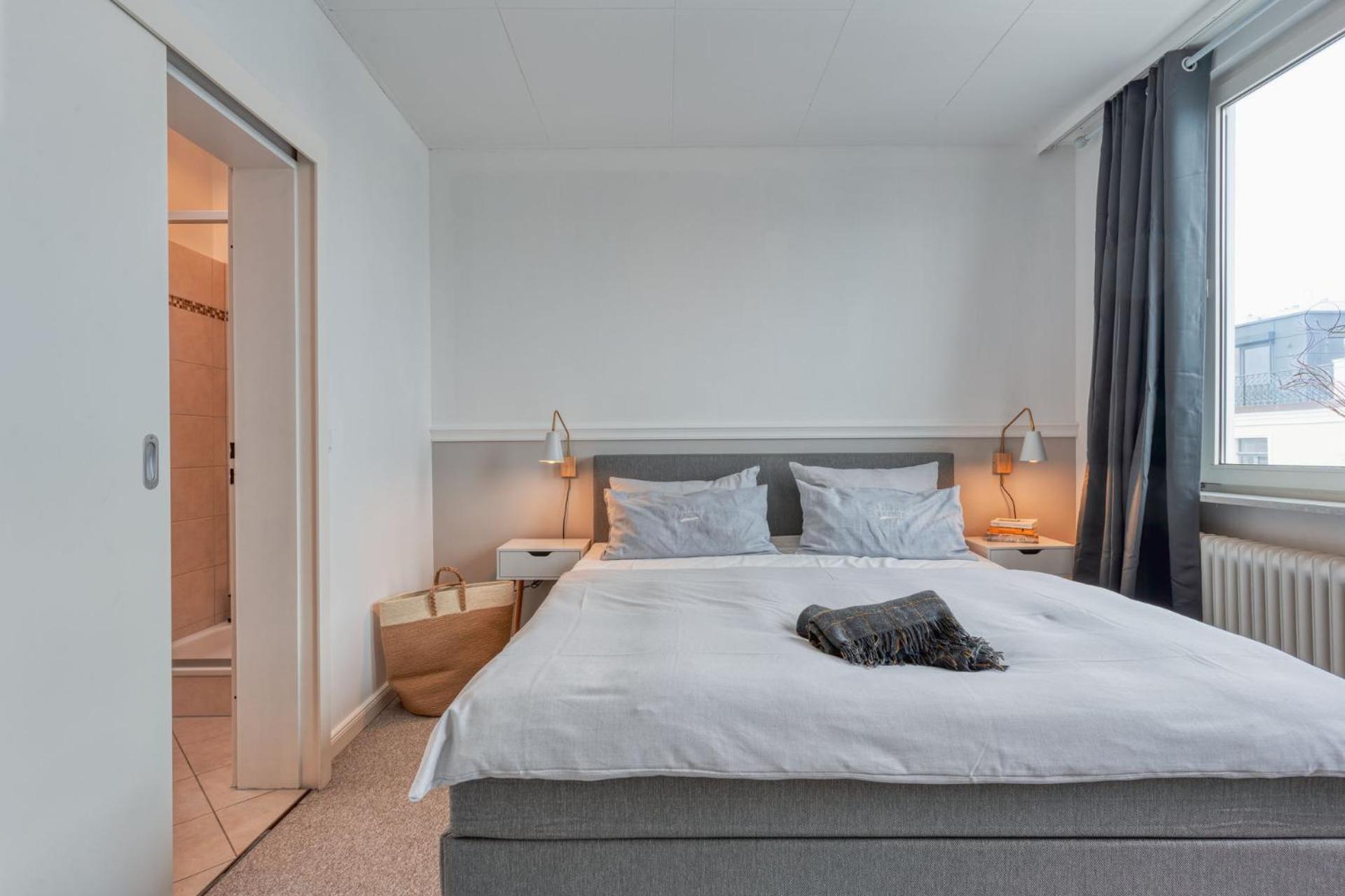 Large Double Room photo 3