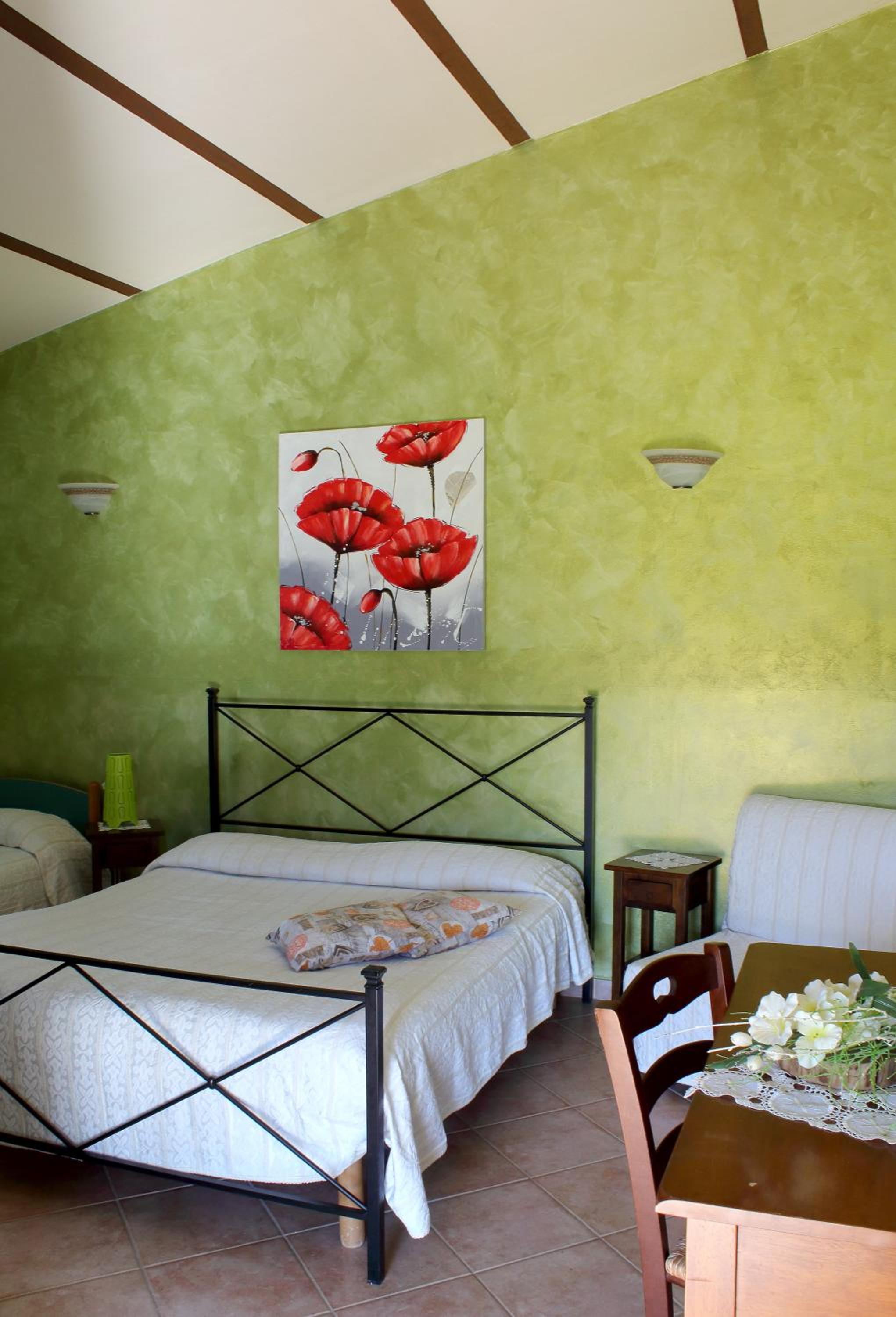 Small Double Room photo 3