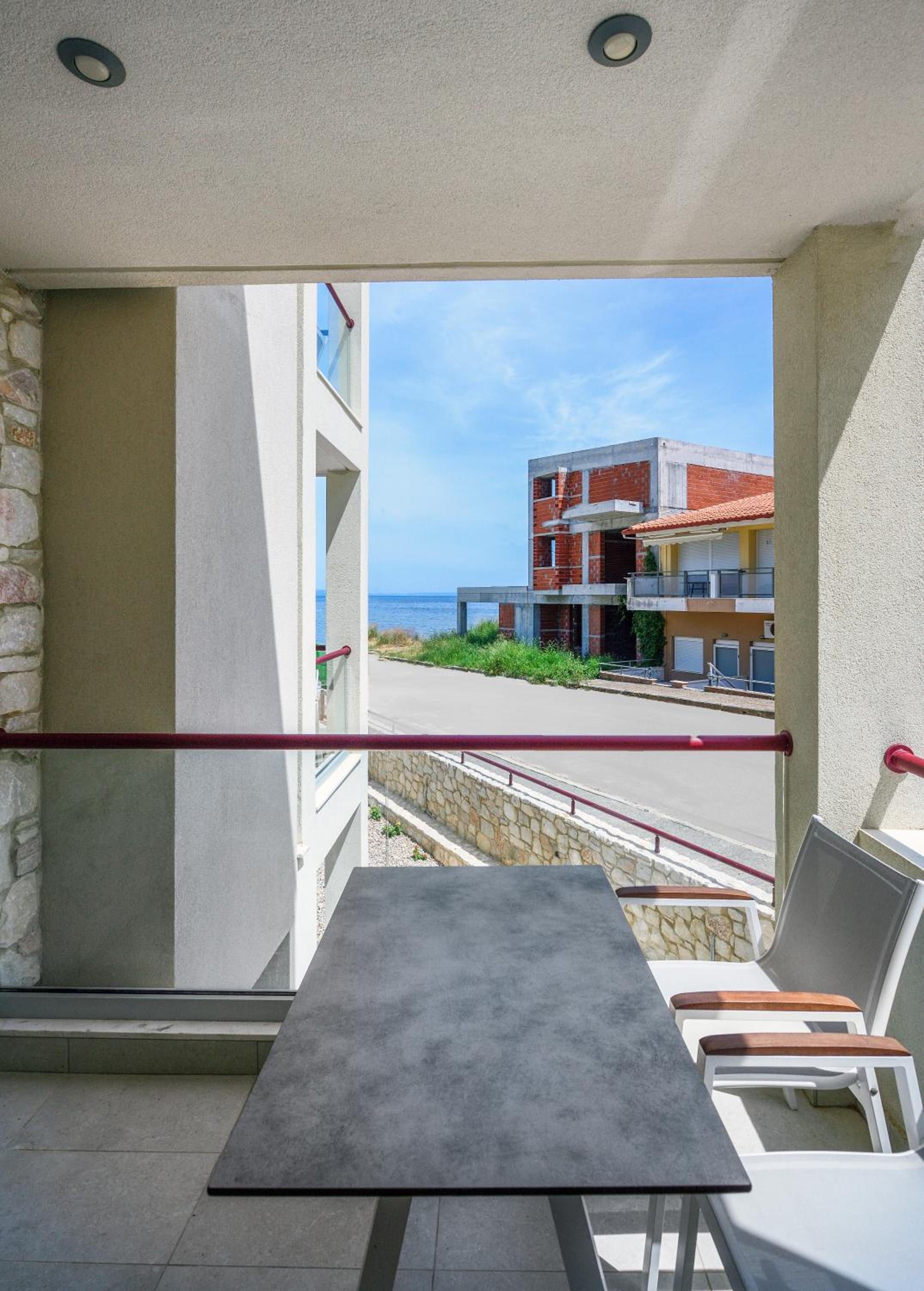 Deluxe Double Room with Side Sea View - Mezzanine photo 2