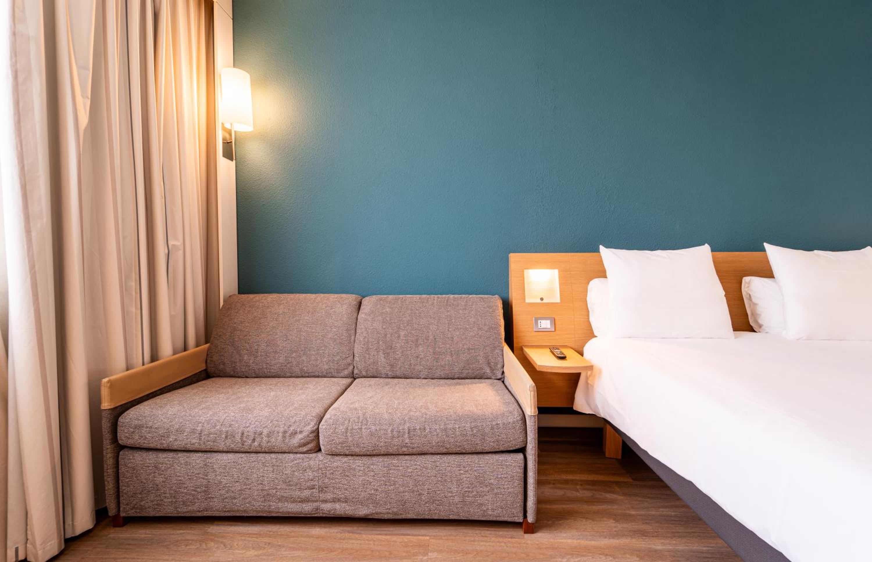 Executive Double Room with Sofa Bed