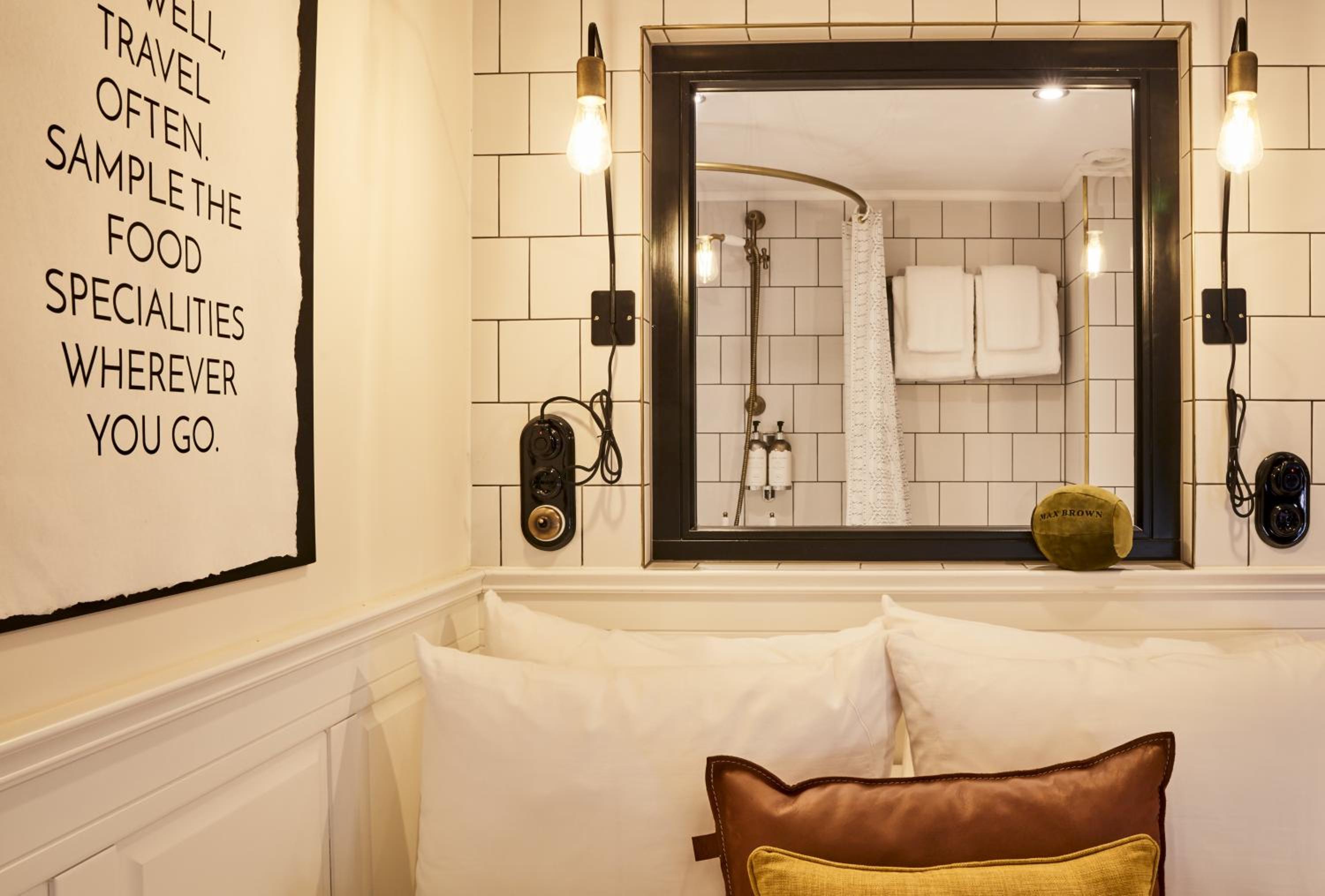 Double Room (Medium) - Photo 2