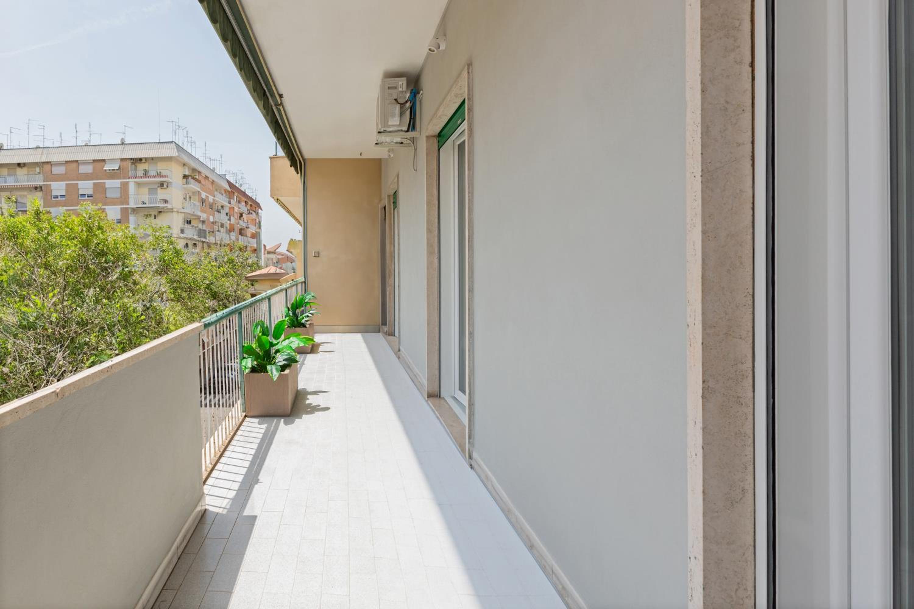 Double Room with Balcony photo 2