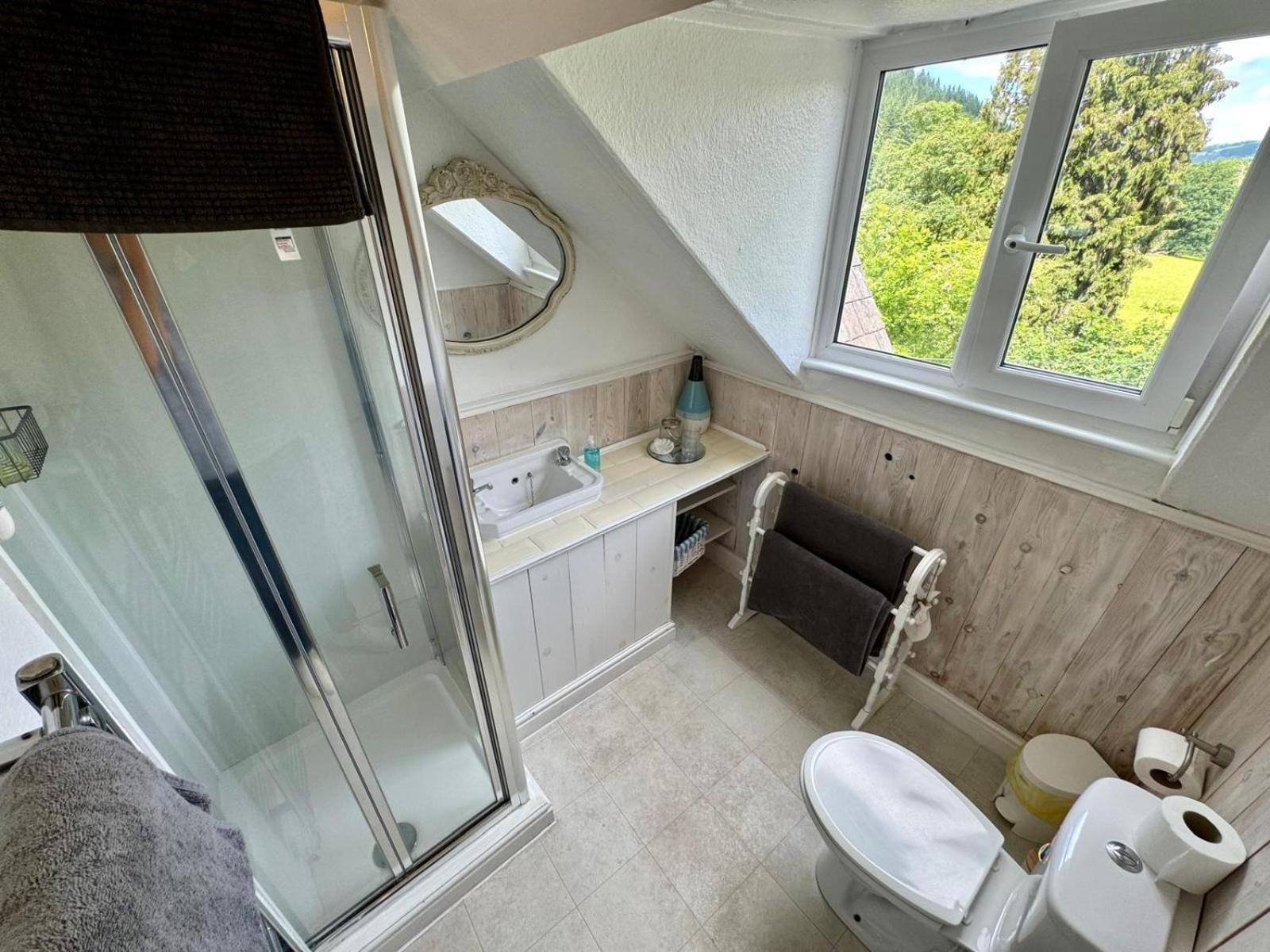 Double Room with Private Bathroom photo 2