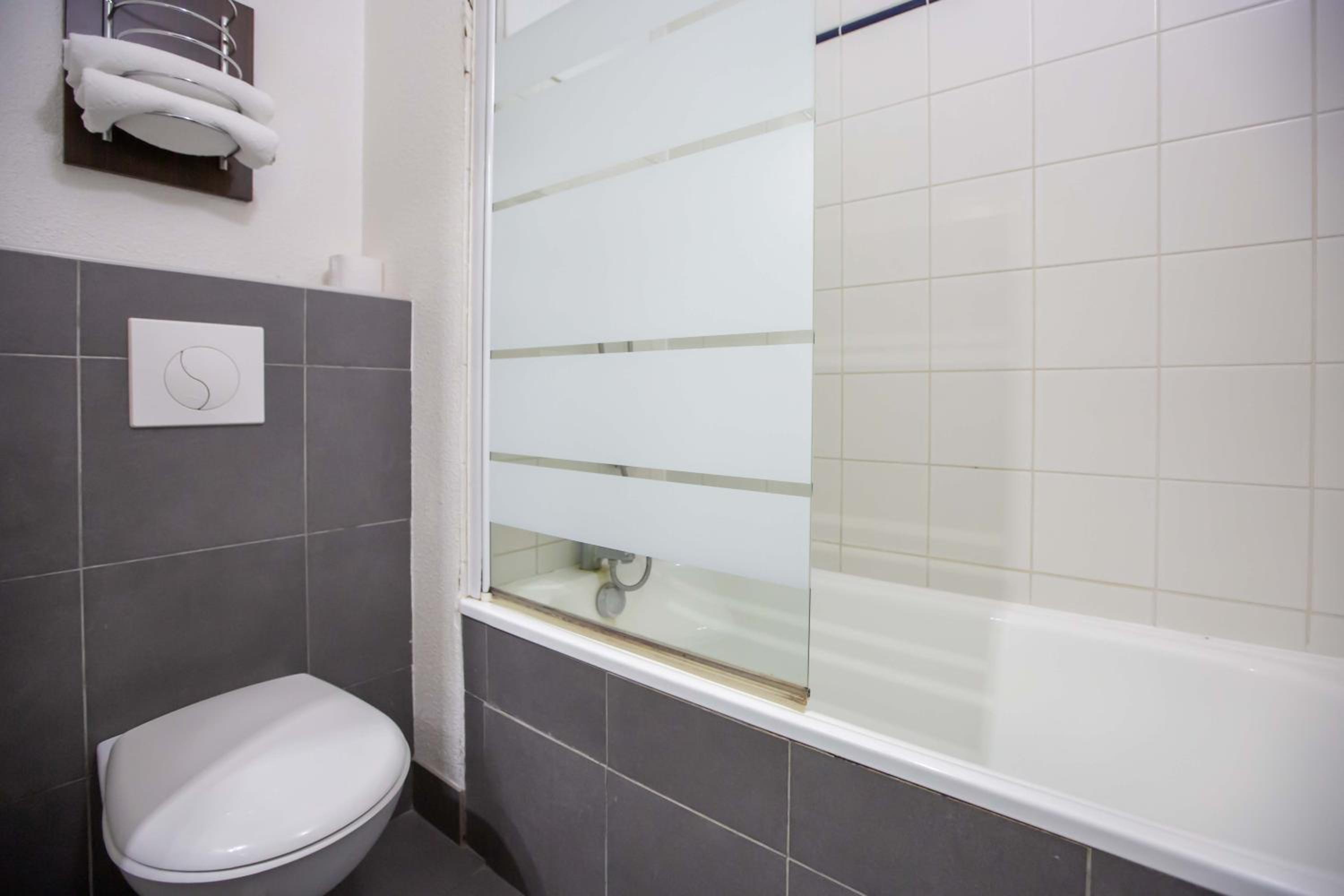 Superior Double or Twin Room - Photo 6