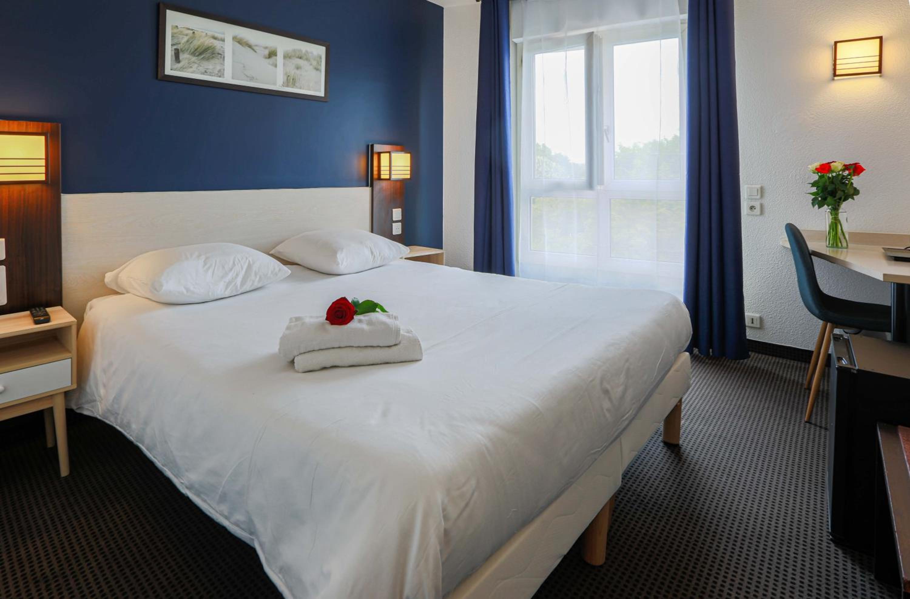 Standard Double Room - Photo 1