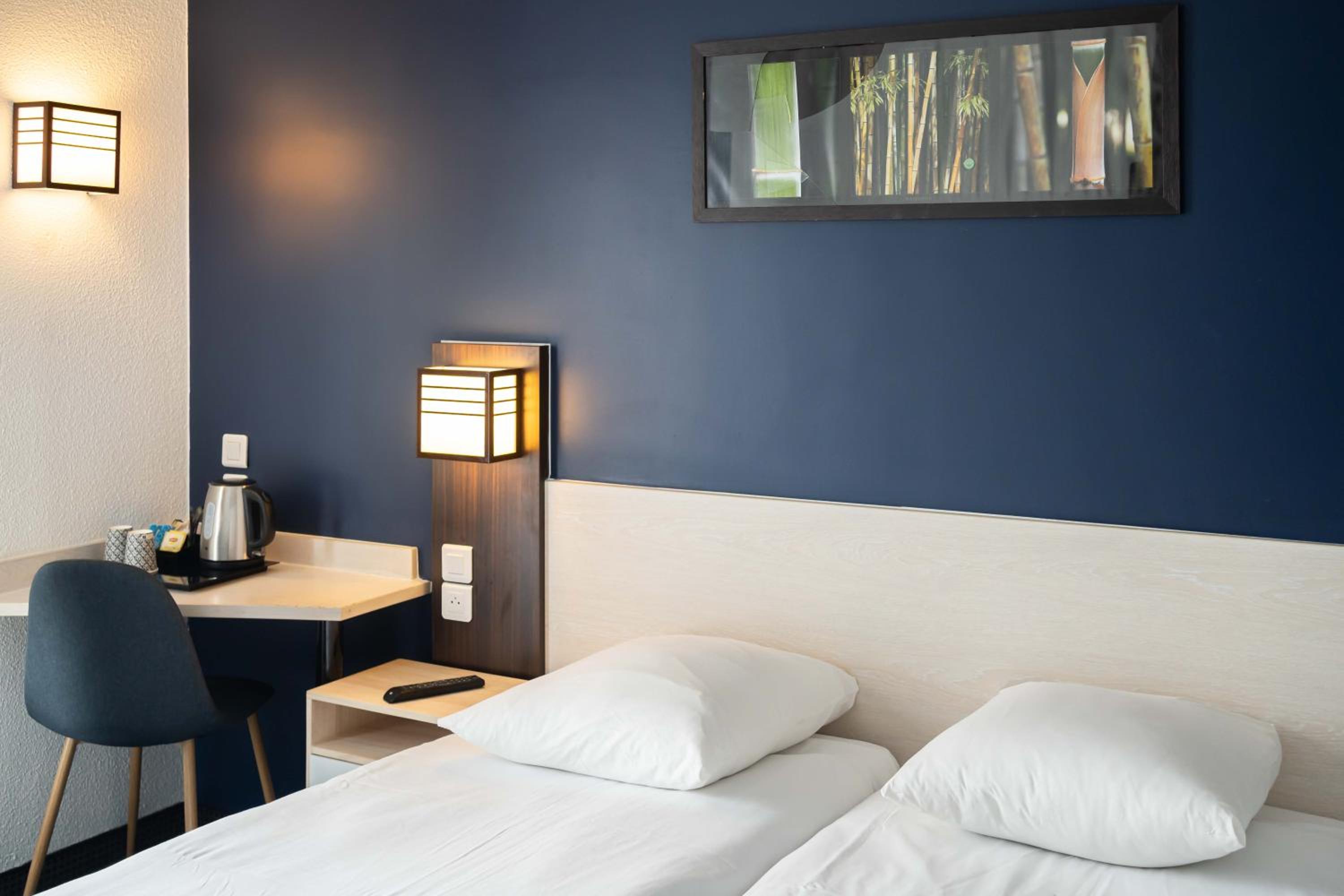 Superior Double or Twin Room - Photo 14
