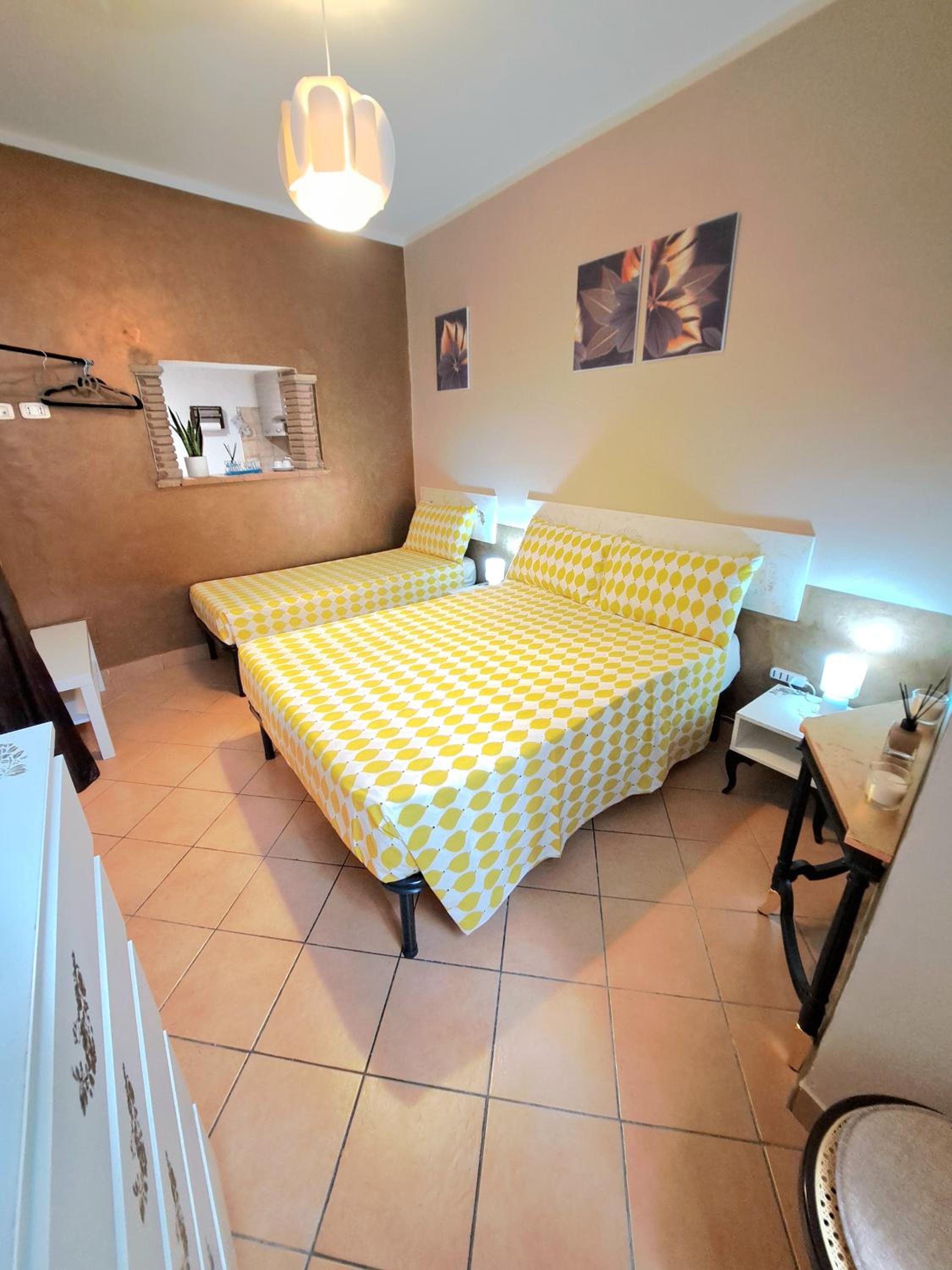 One-Bedroom Apartment