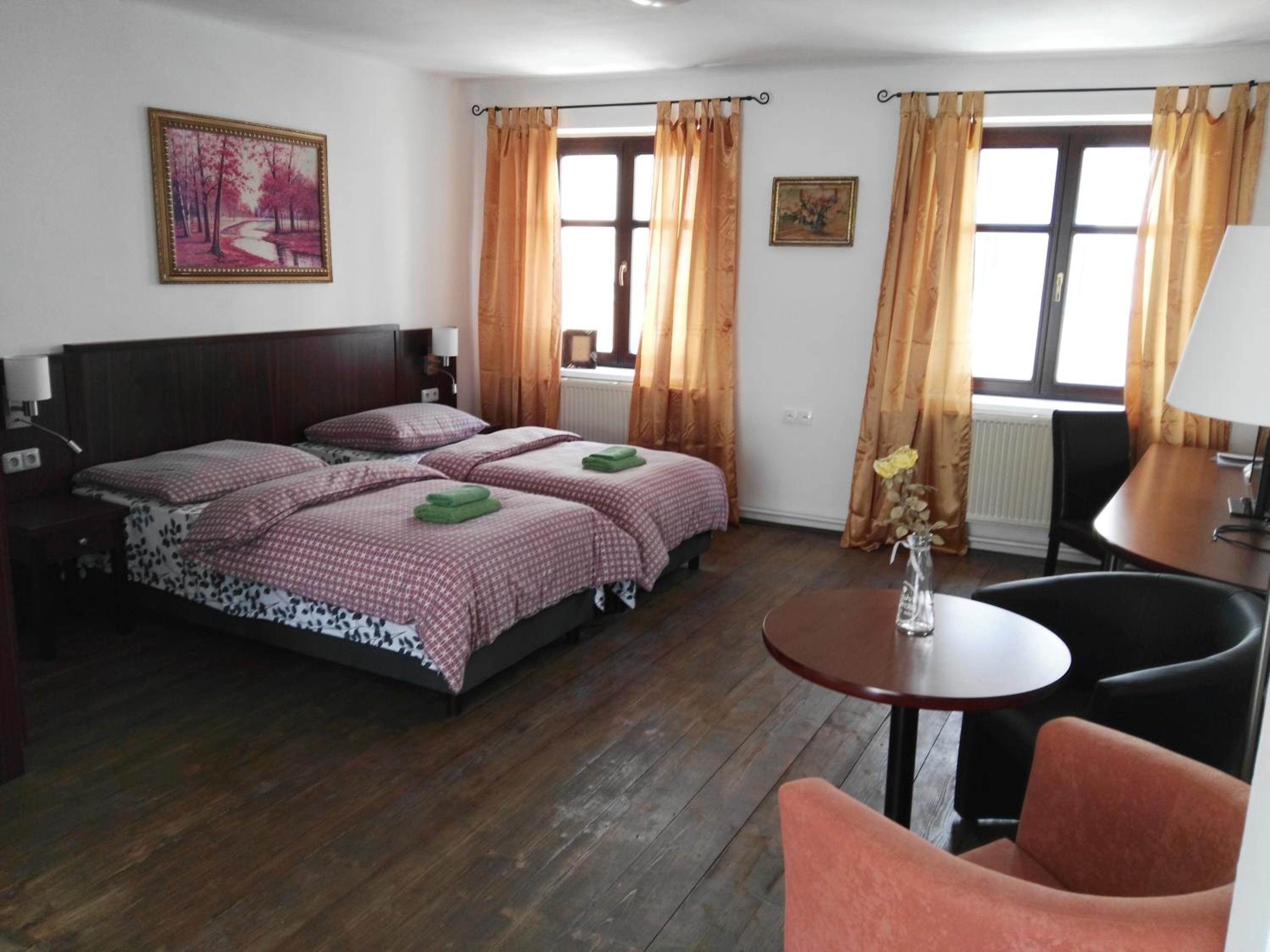 Two-Bedroom Apartment with Balcony photo 1