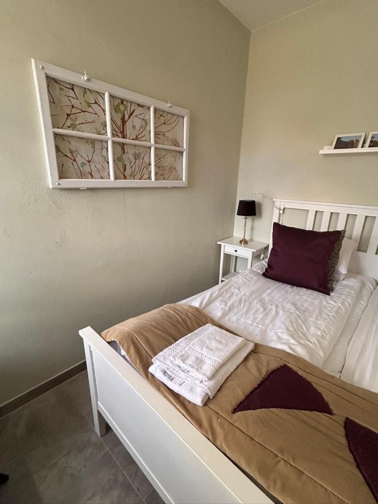Double or Twin Room - Photo 10