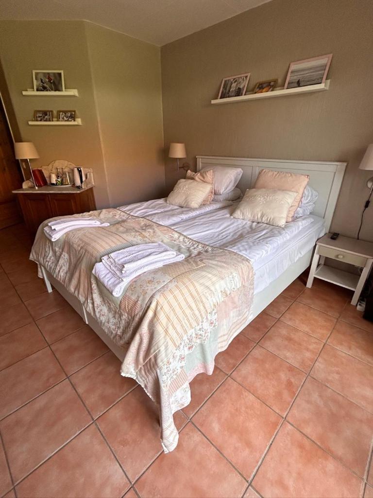 Double or Twin Room - Photo 37
