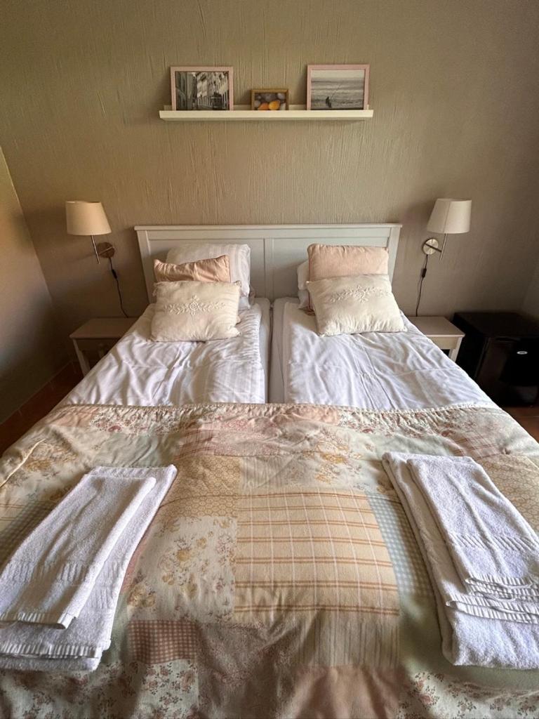 Double or Twin Room - Photo 1