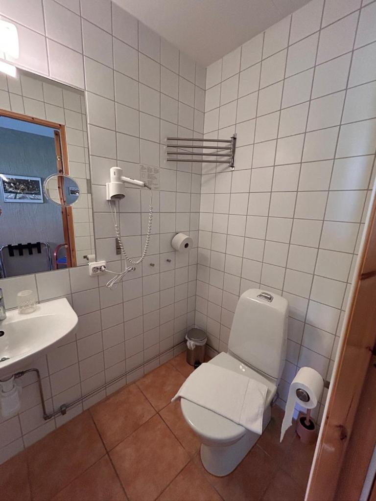 Double or Twin Room - Photo 39