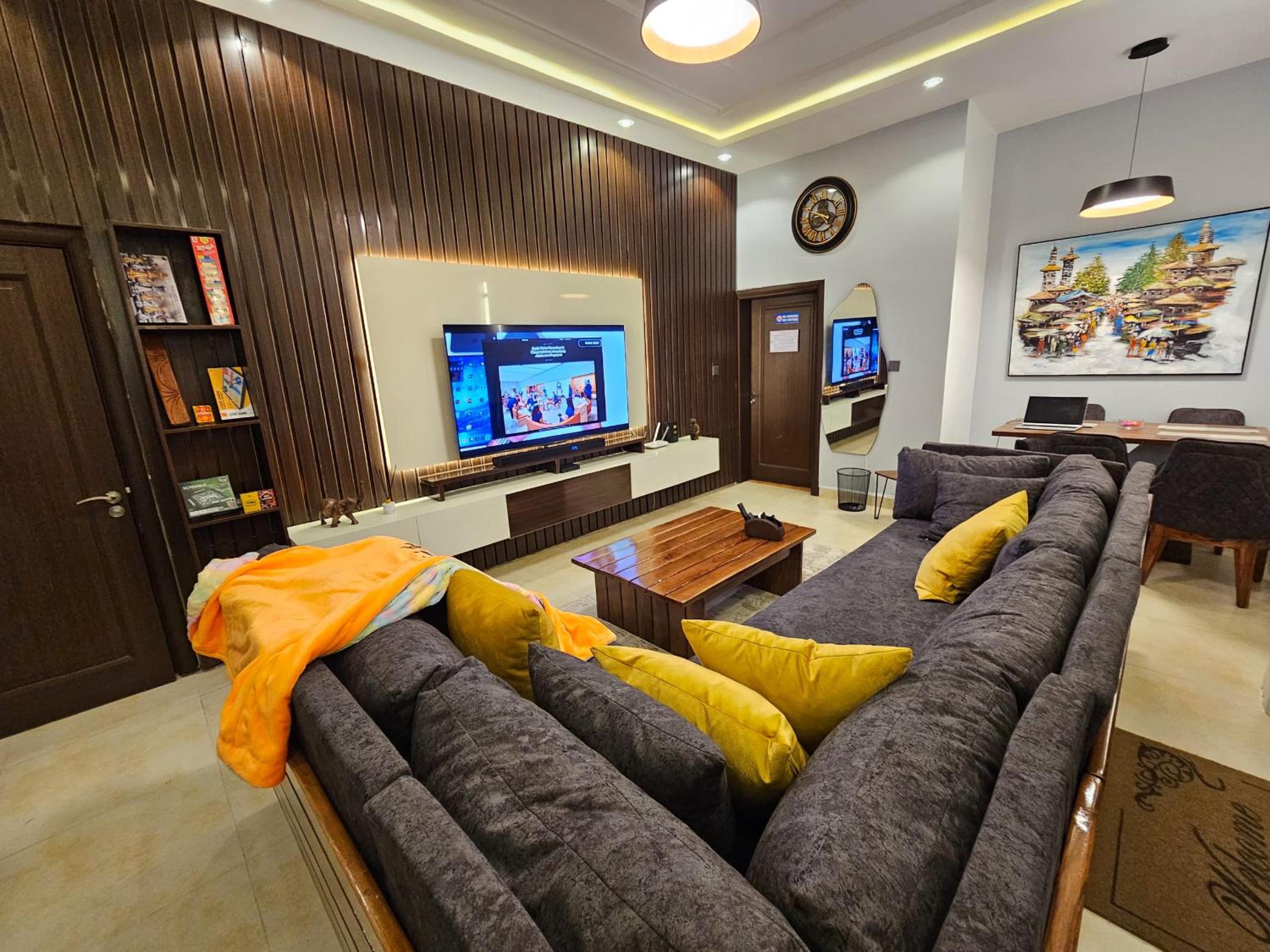 One-Bedroom Superior Apartment