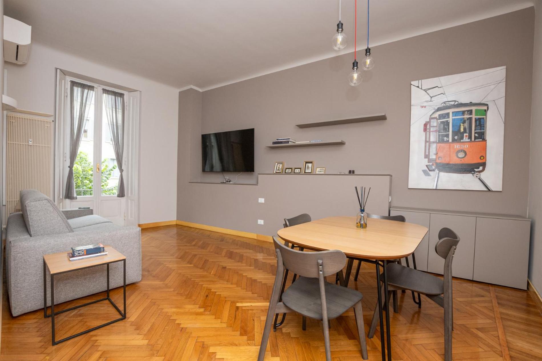 One-Bedroom Apartment