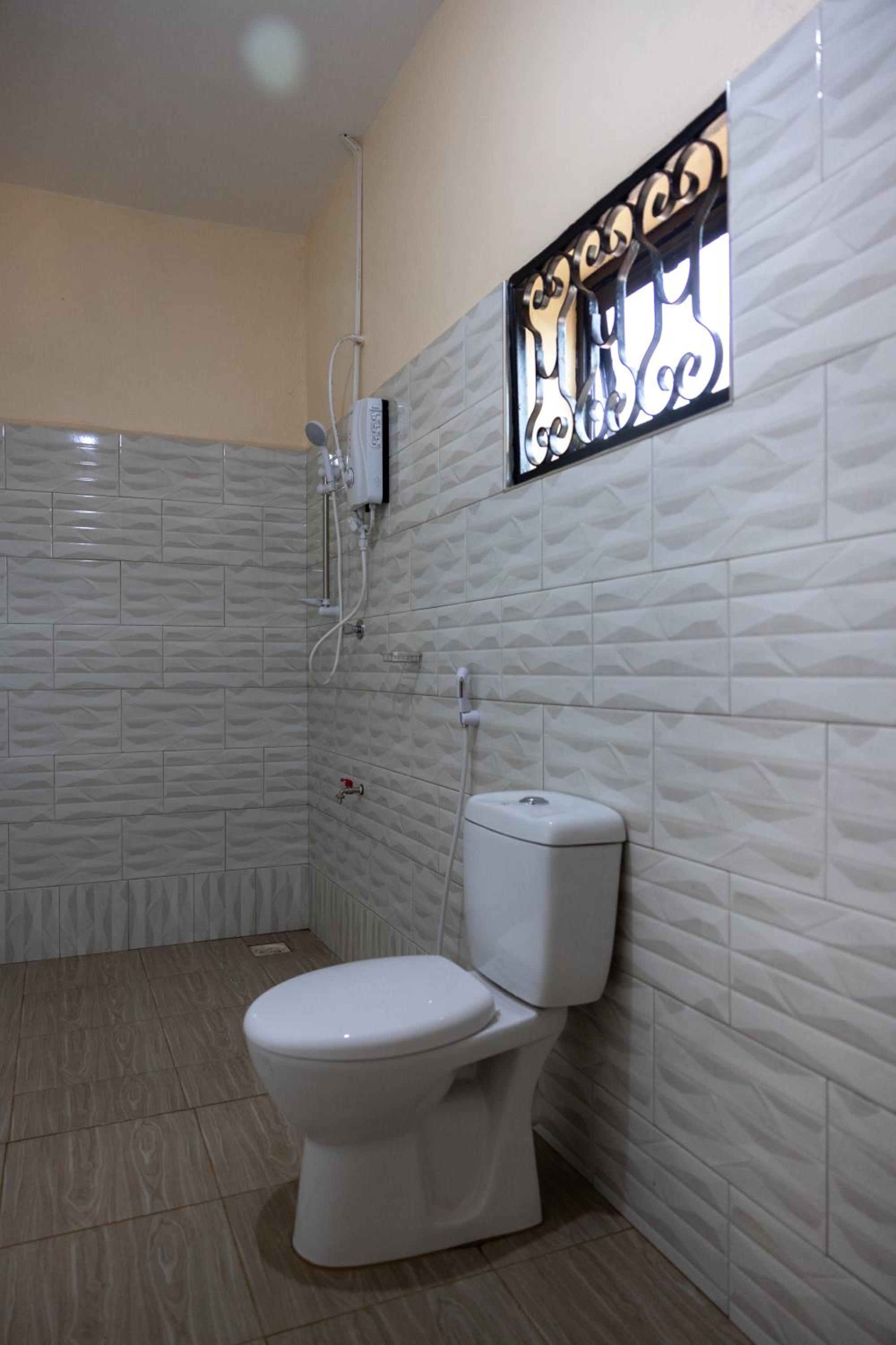 Double Room with Private Bathroom photo 3