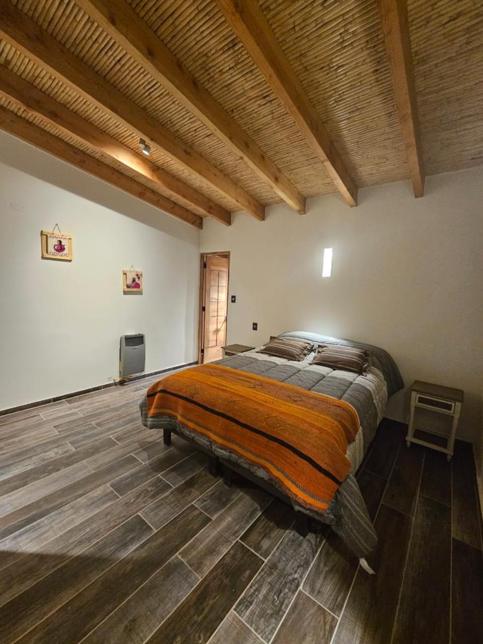 Double Room with Private Bathroom photo 1