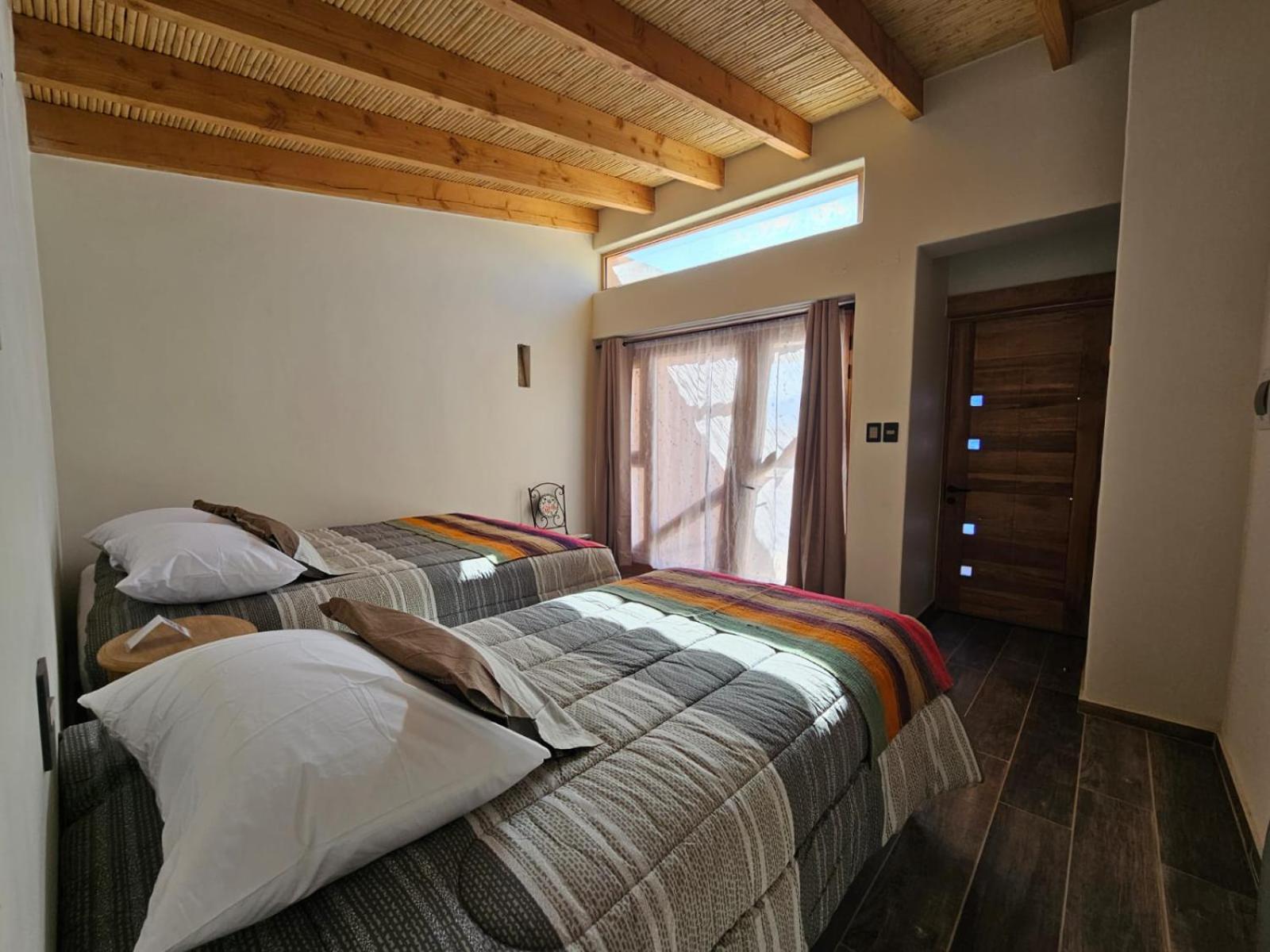 Twin Room with Private Bathroom photo 1