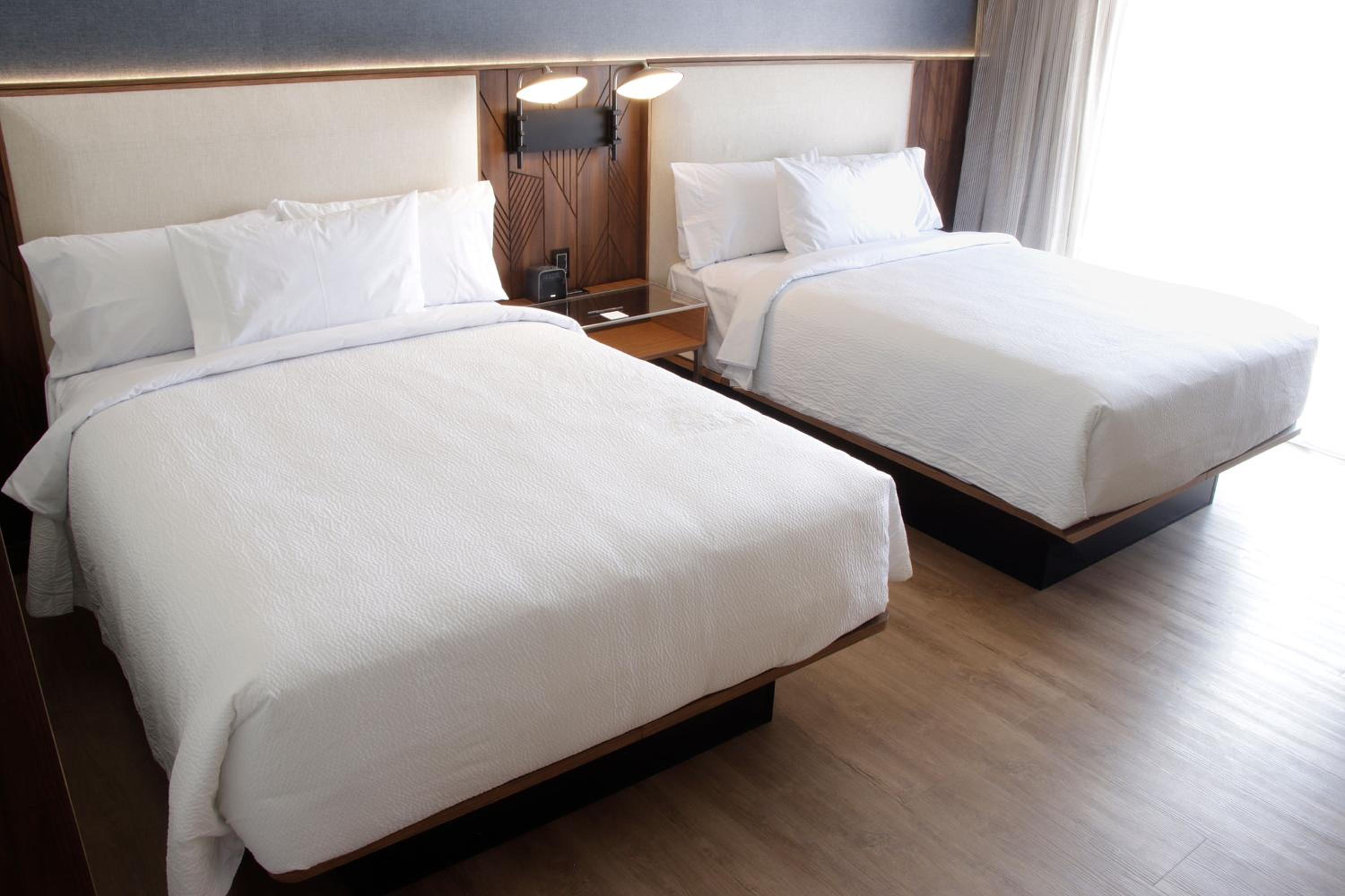Business Deluxe, Deluxe Guest room, 2 Double, City view - Photo 8