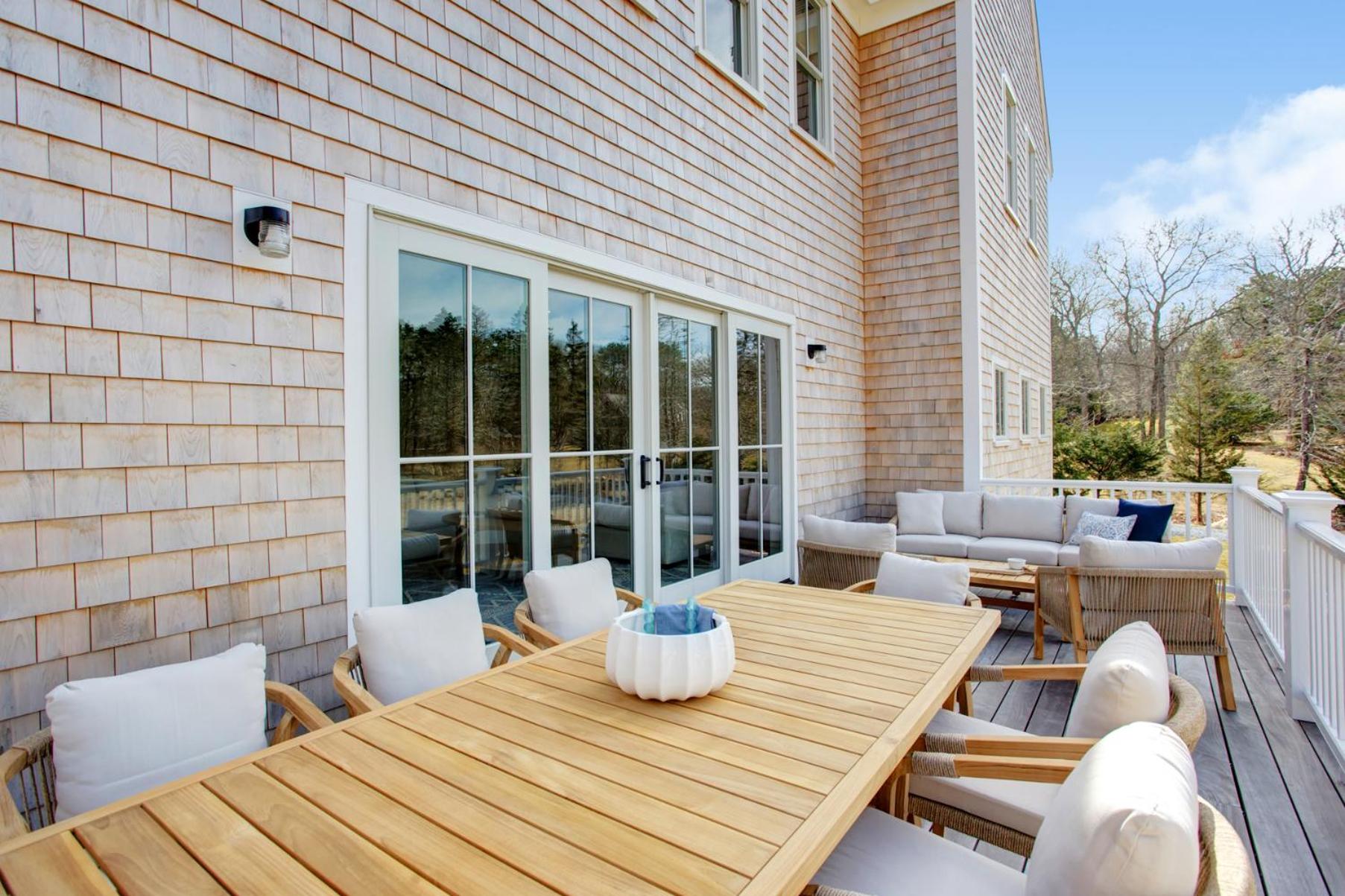 Villa photo 2
