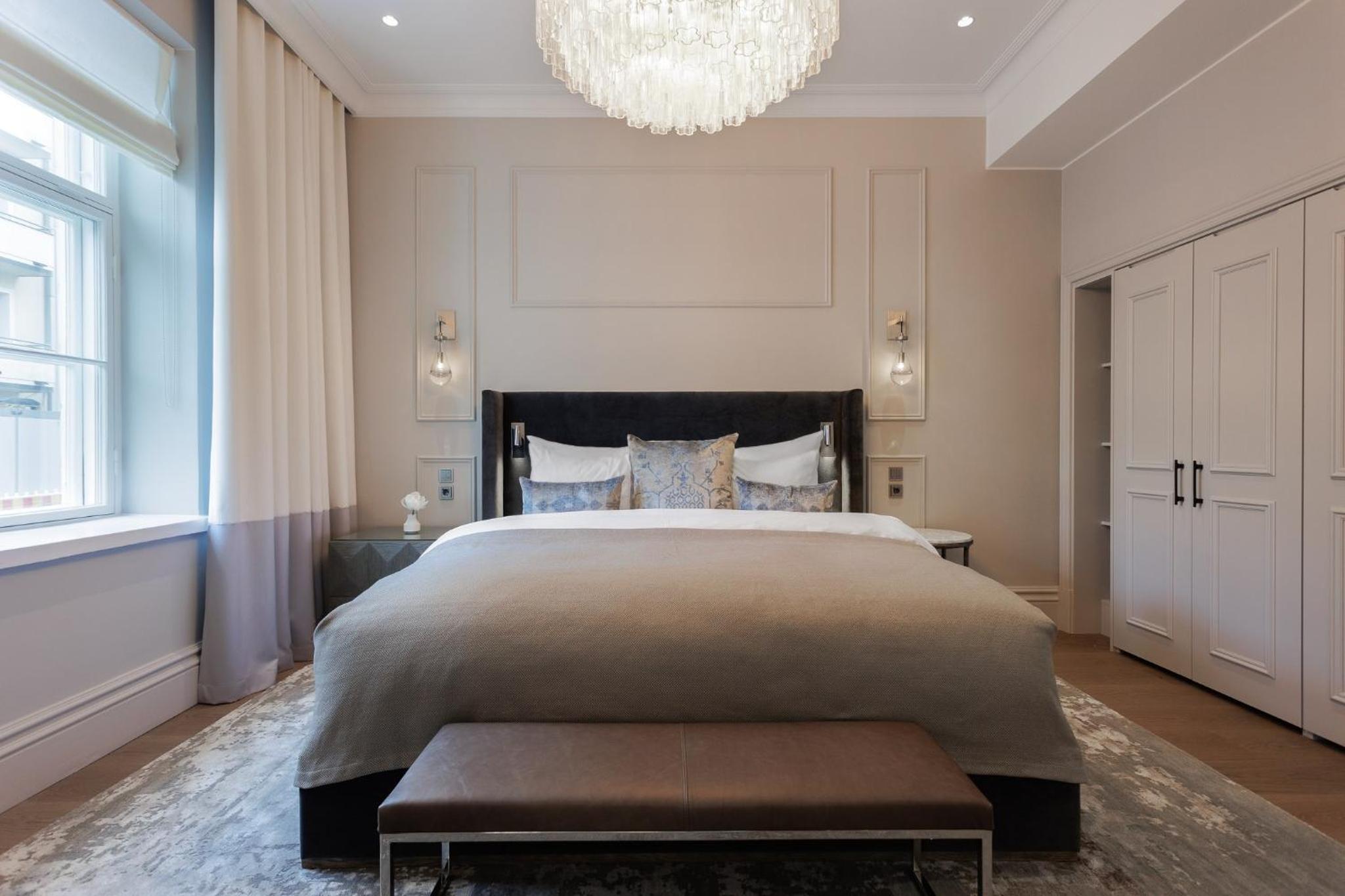 Residential King Suite - Photo 4