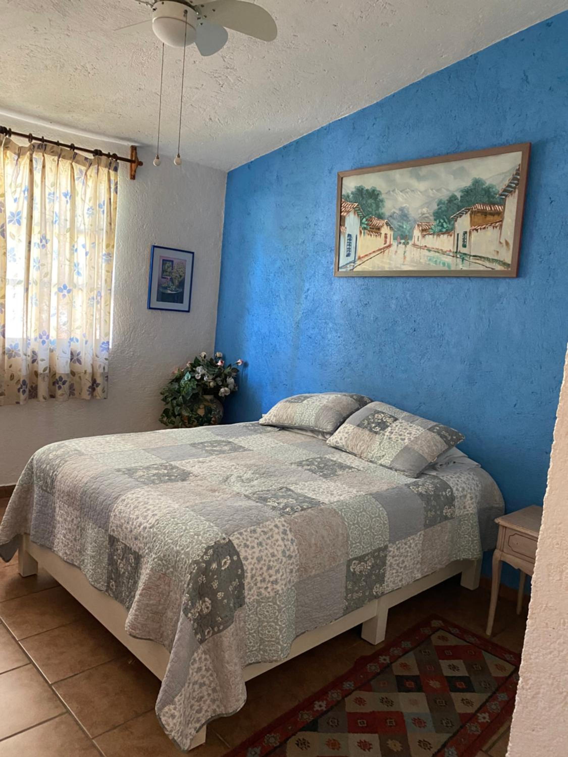 Three-Bedroom House photo 1