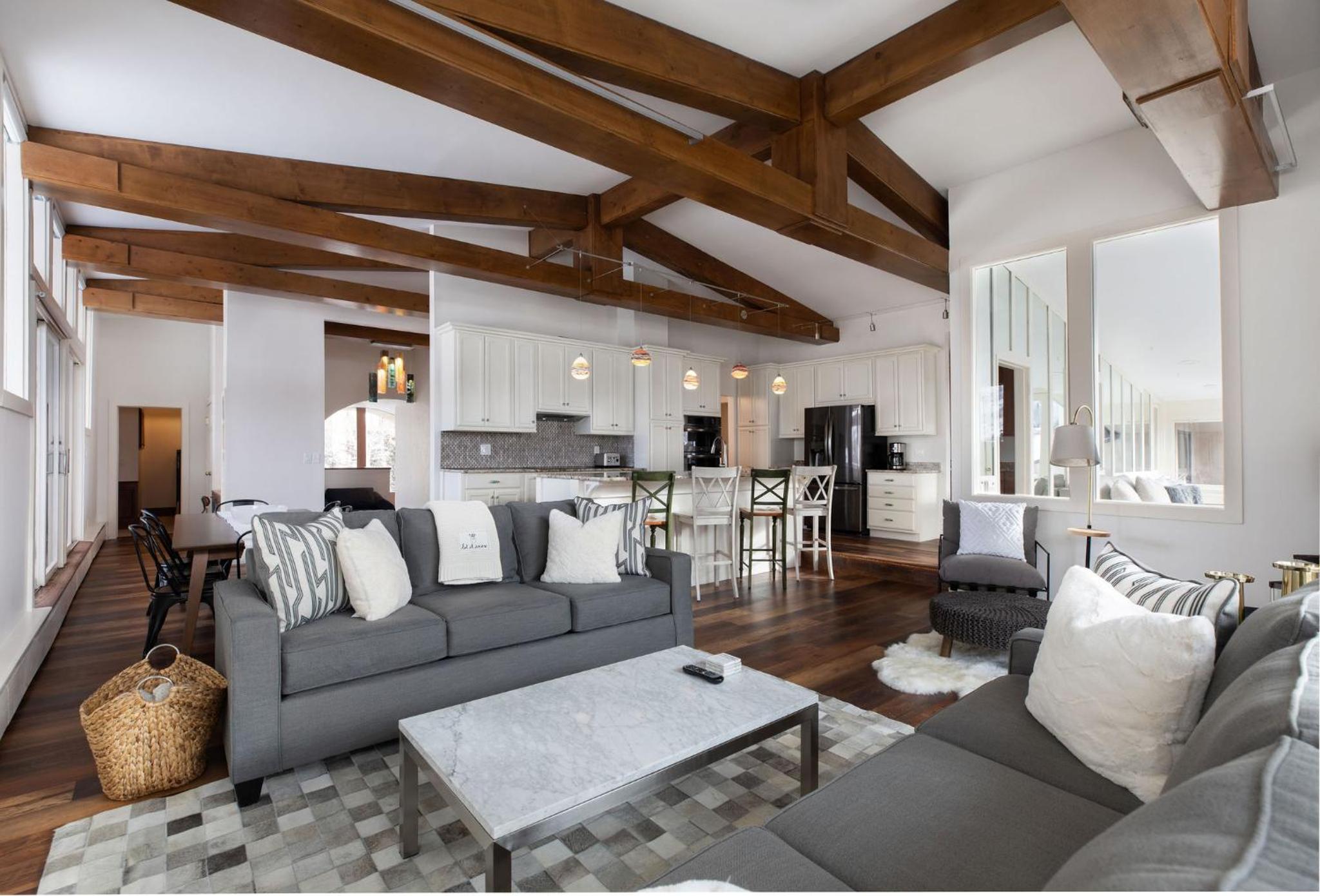 Four-Bedroom Penthouse Apartment