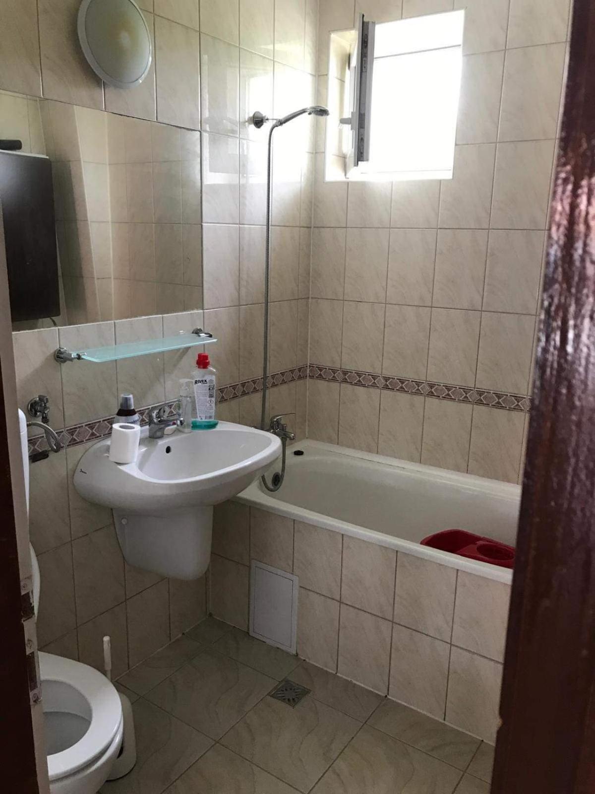 Two-Bedroom Apartment with View photo 3