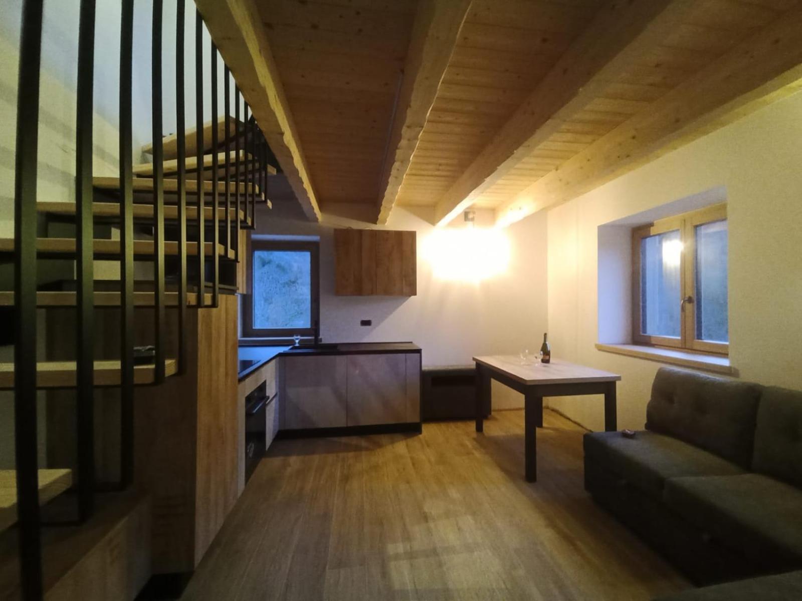 Apartment with Mountain View photo 2