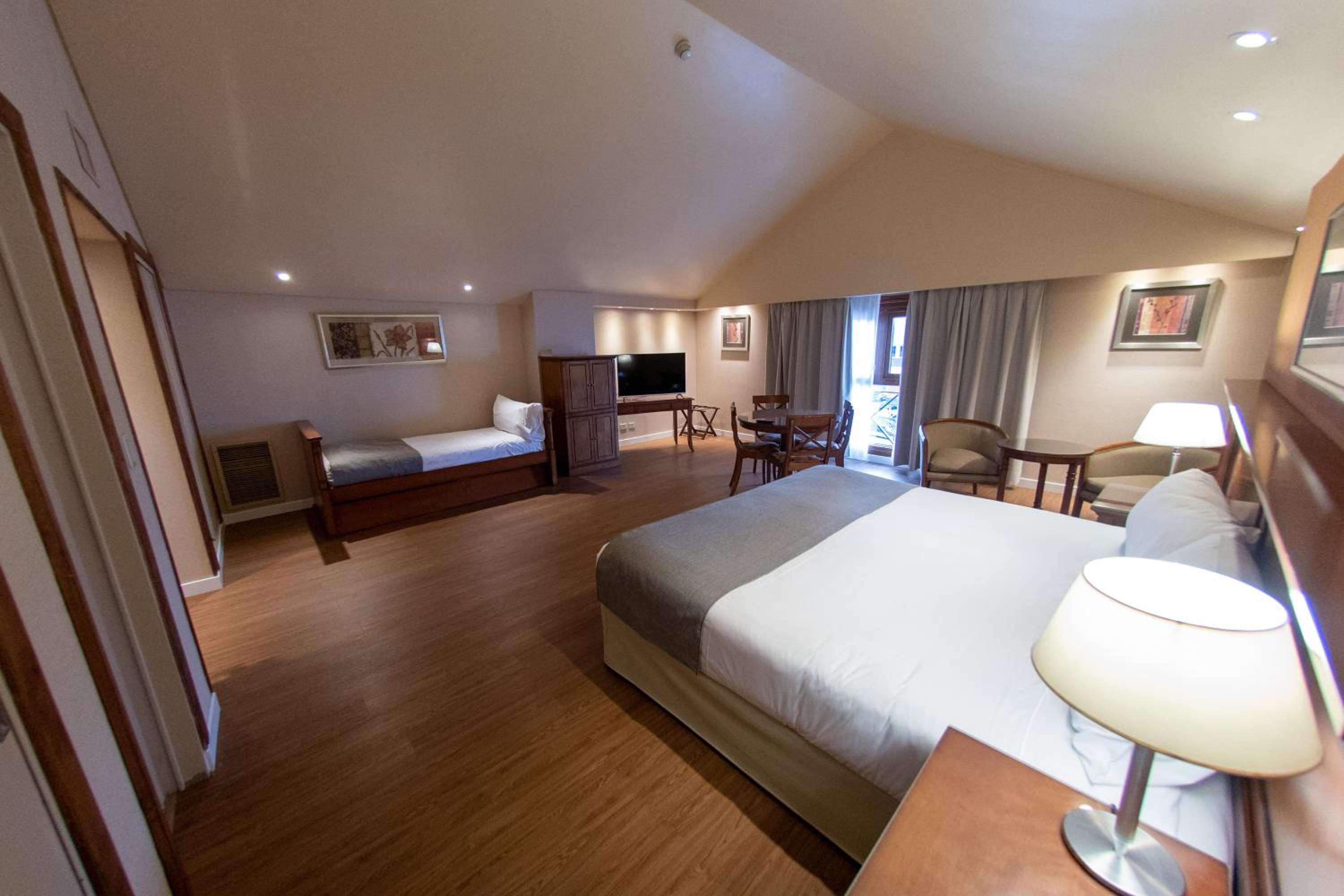 Junior Suite thumbnail 5