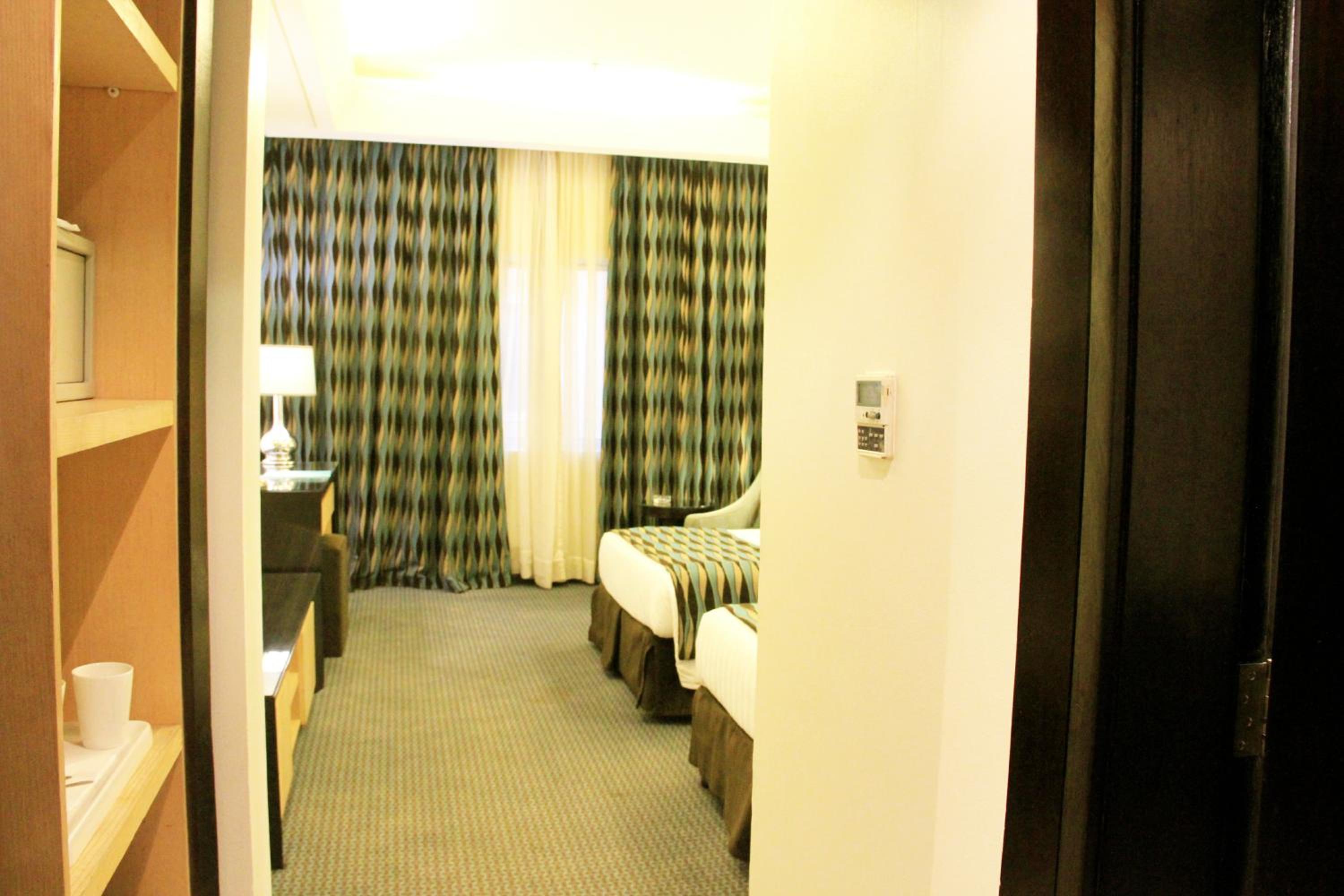Standard Twin Room photo 2