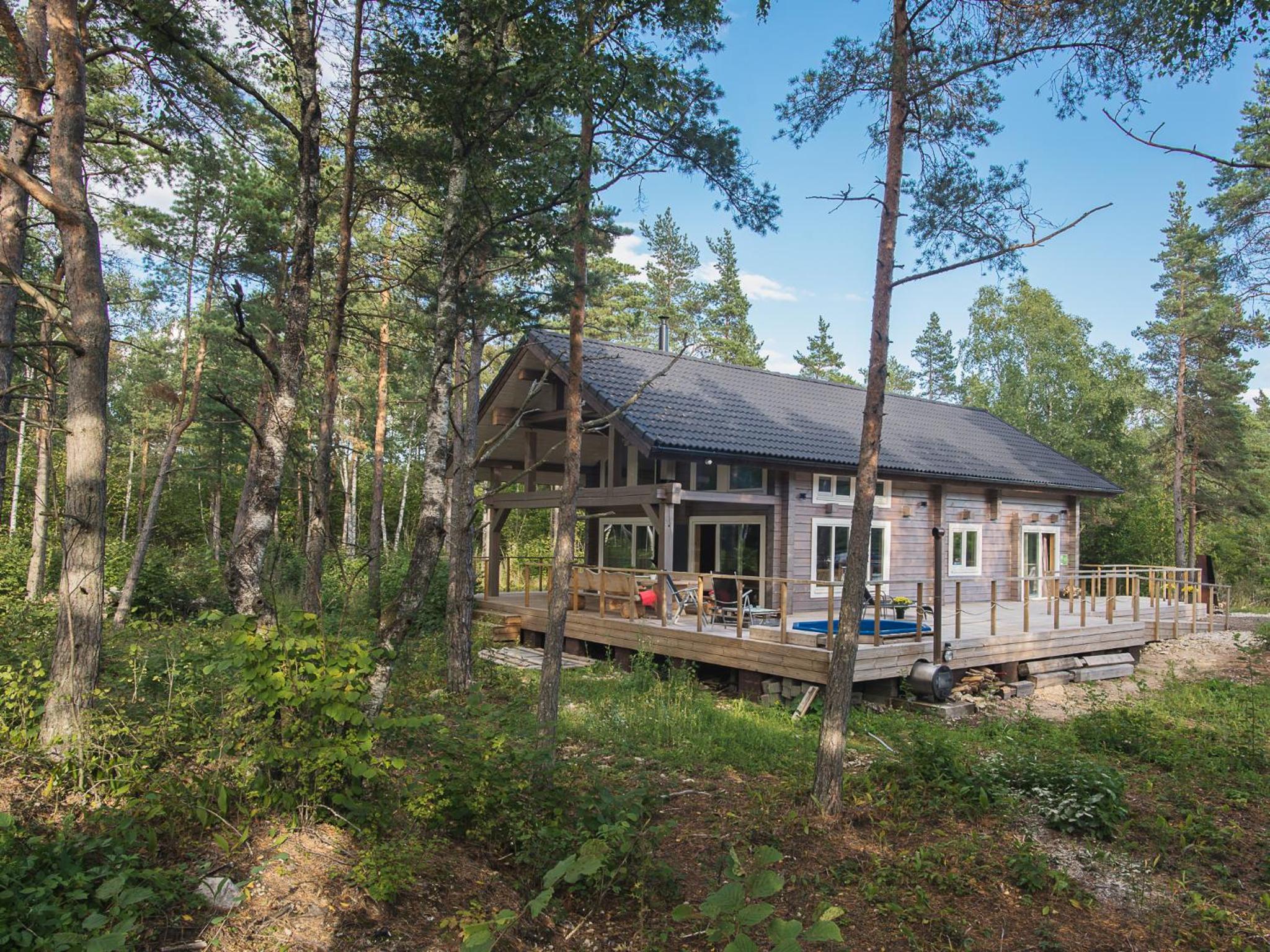 Four-Bedroom House - Photo 19