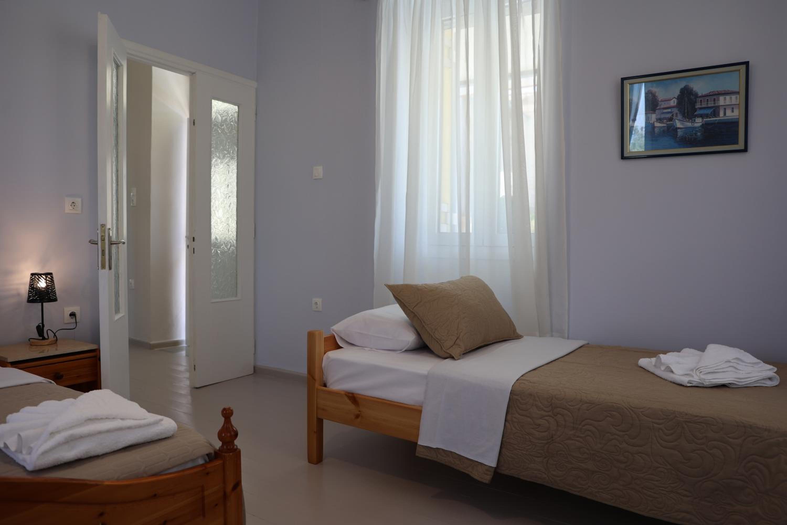 Two-Bedroom House photo 3