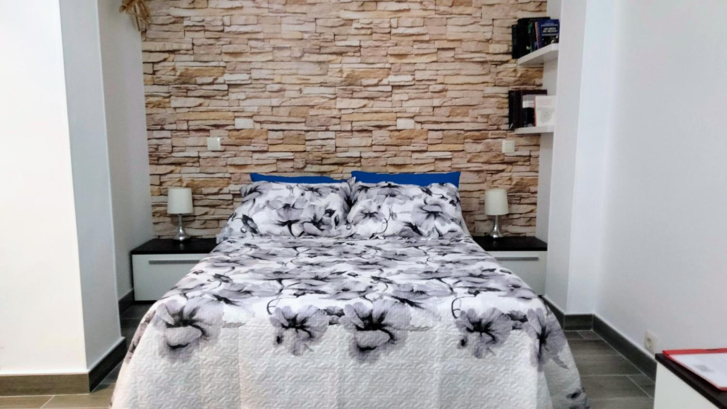 Studio Apartment photo 3