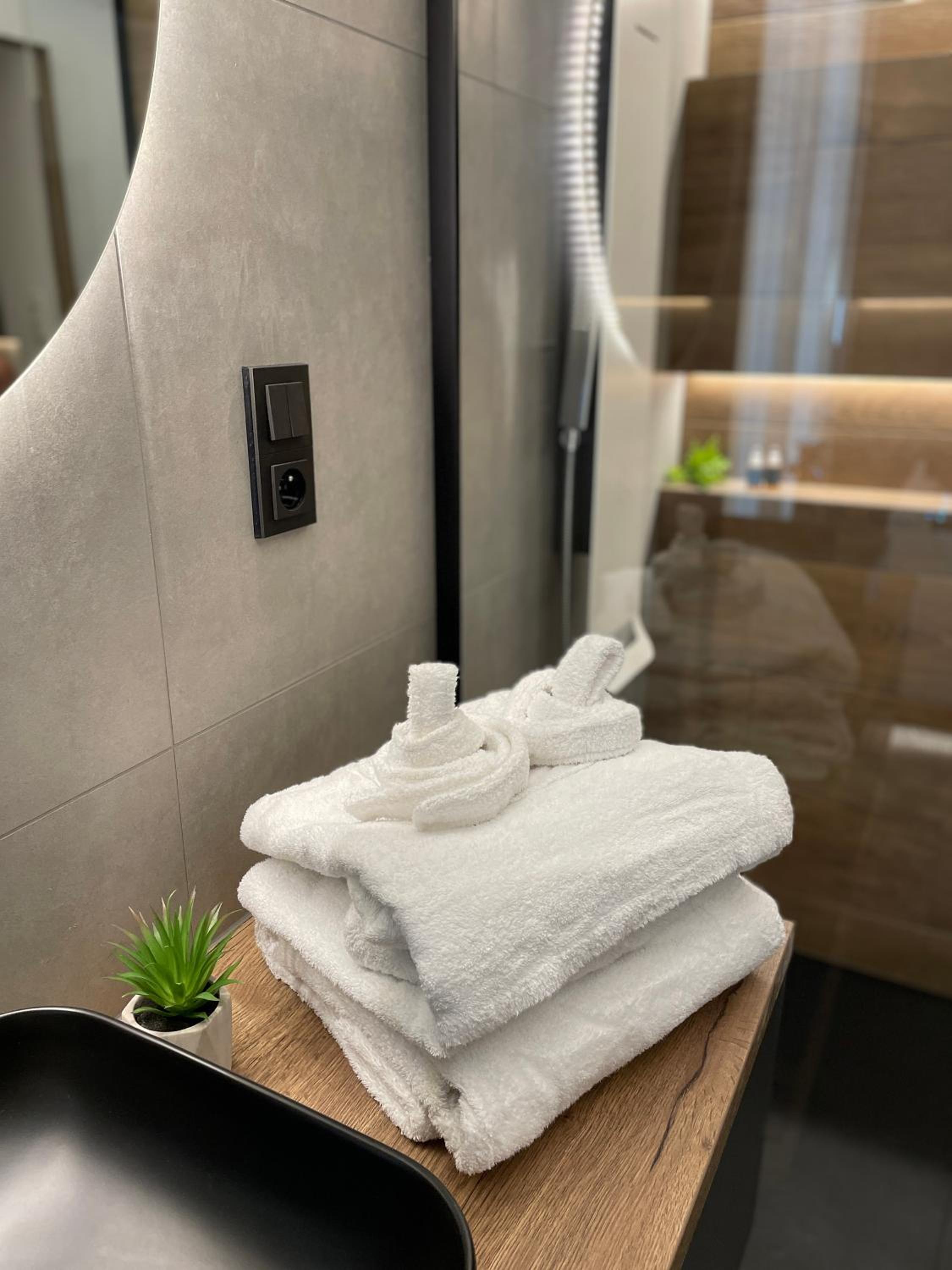 King Room with Spa Bath - Photo 25