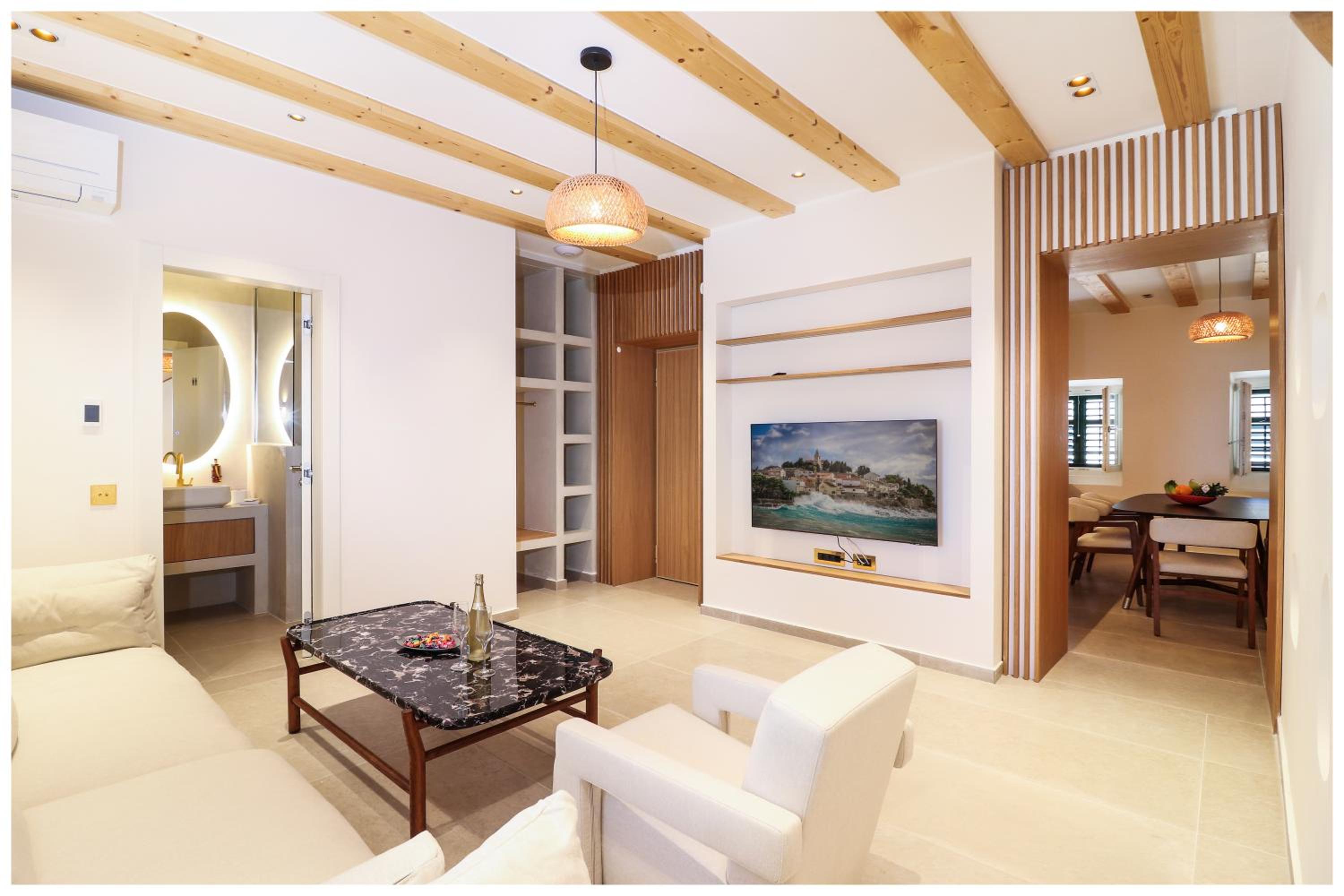 Two-Bedroom Apartment with Sea View photo 1