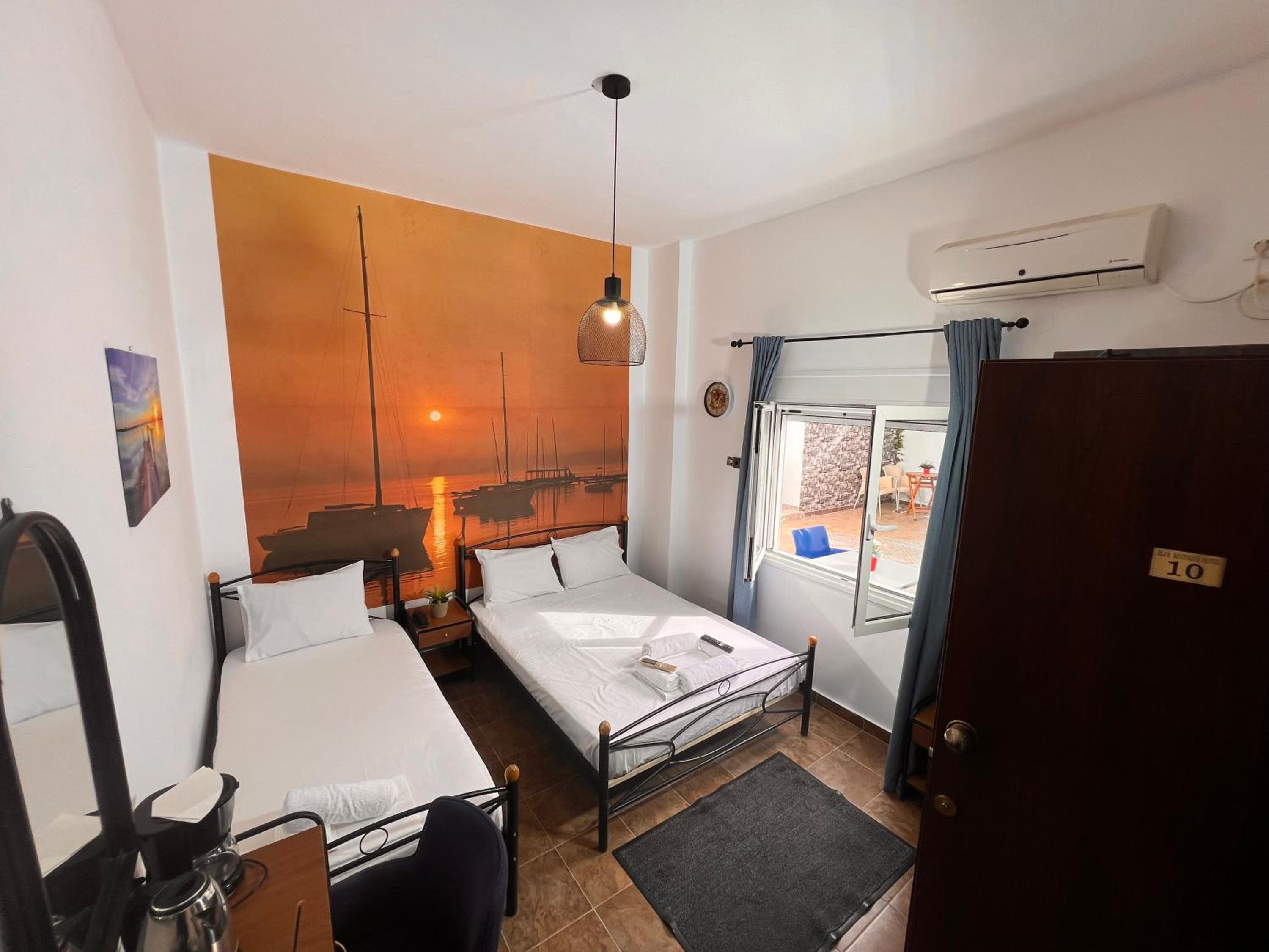 Triple Room with Garden View