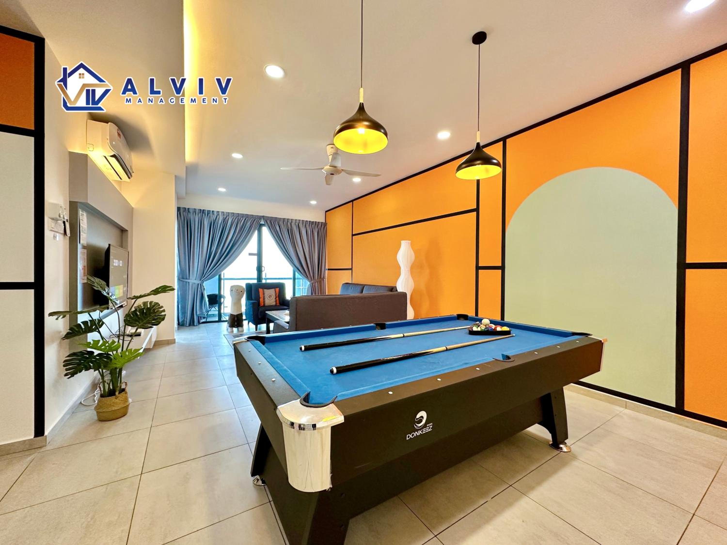 Three-Bedroom Apartment With Sea View - Photo 1