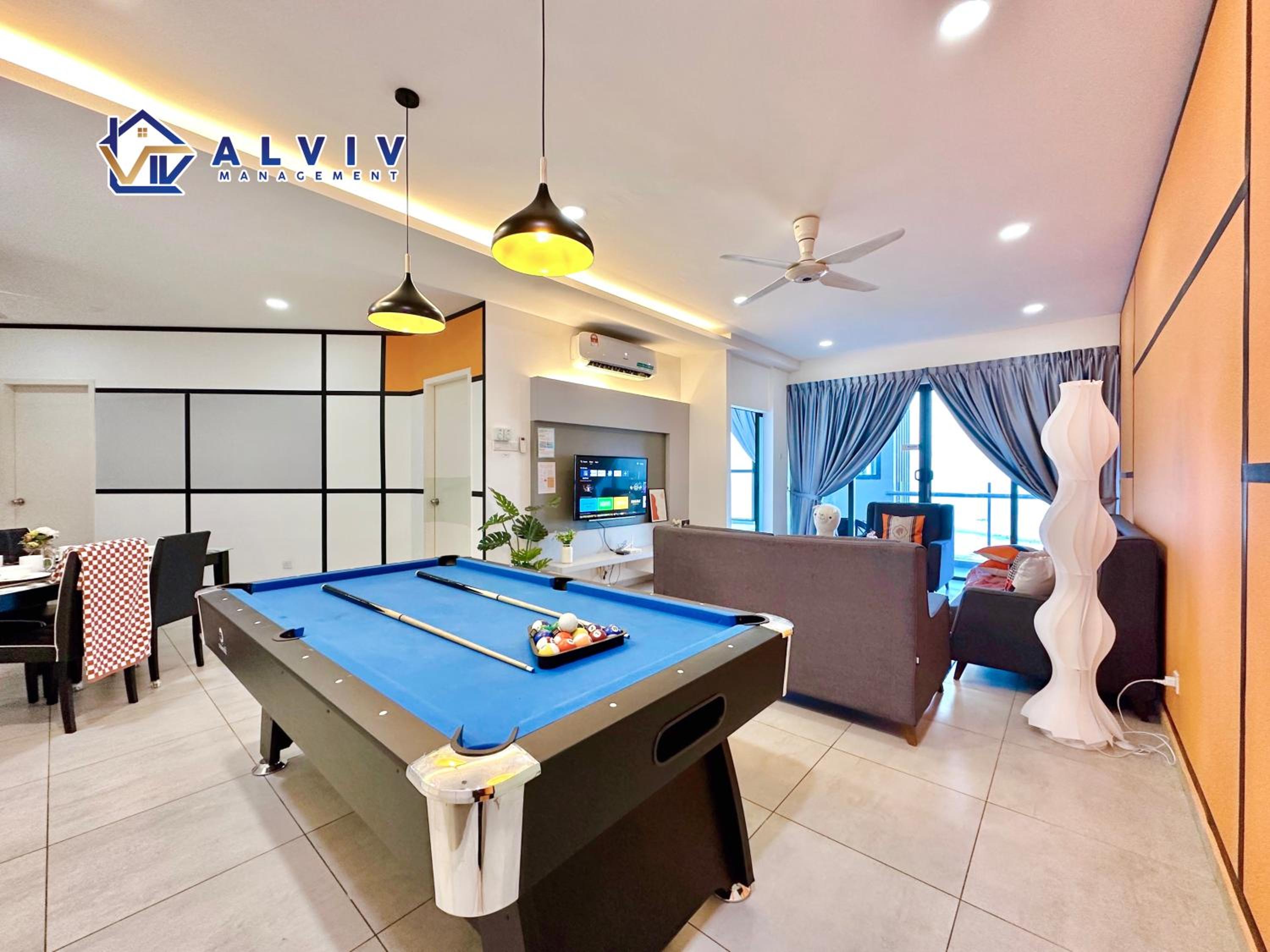 Three-Bedroom Apartment With Sea View - Photo 7