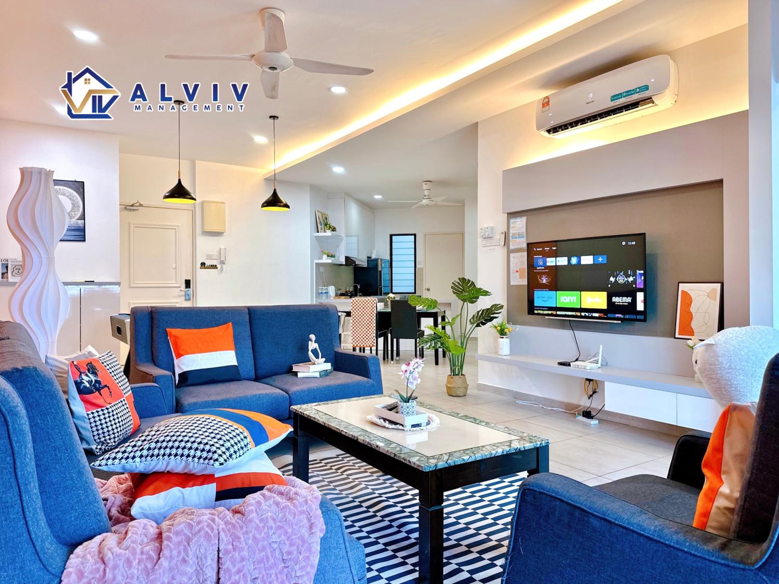 Three-Bedroom Apartment With Sea View - Photo 18
