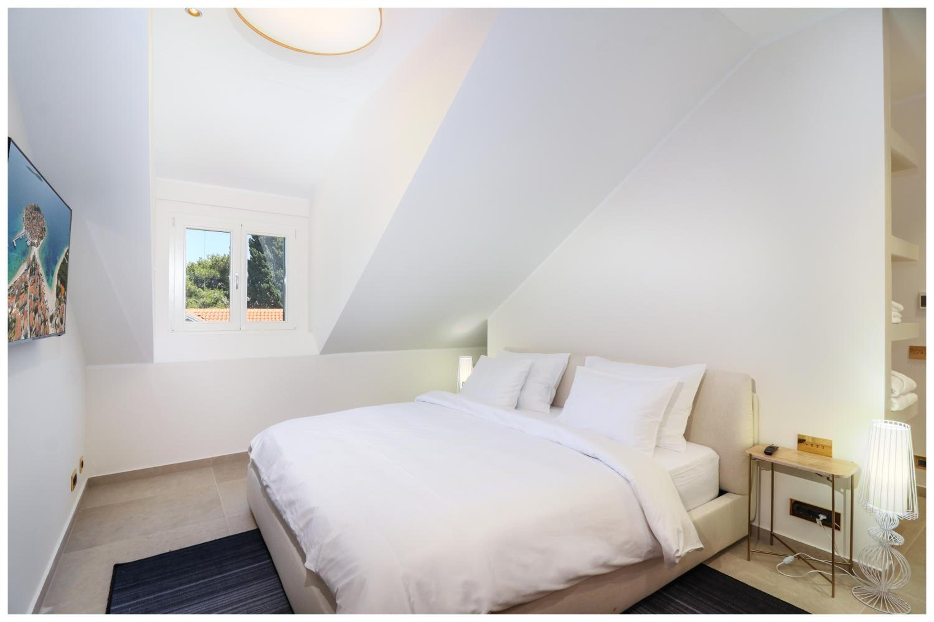 Two-Bedroom Apartment with City View photo 1