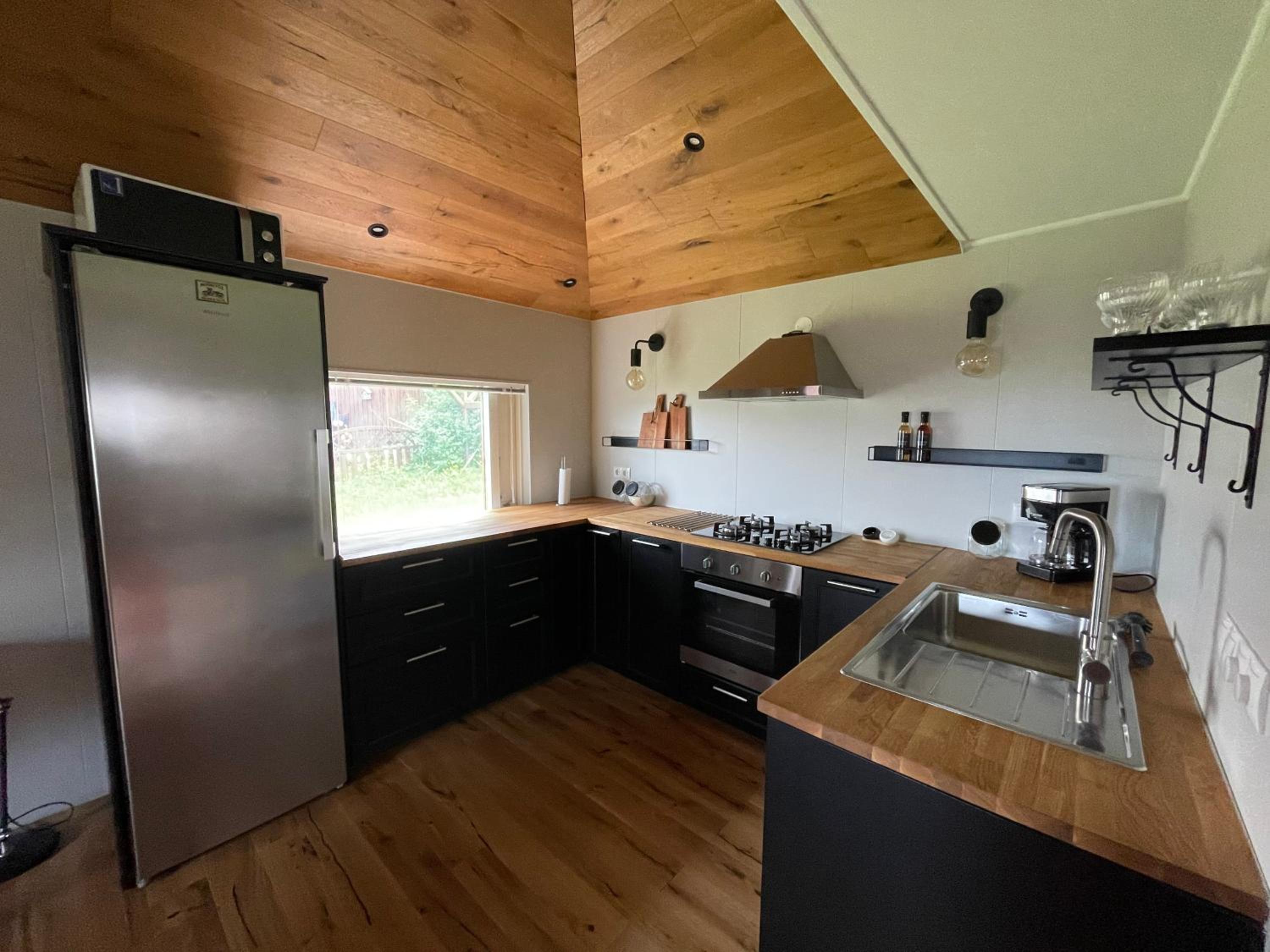 One-Bedroom House photo 2