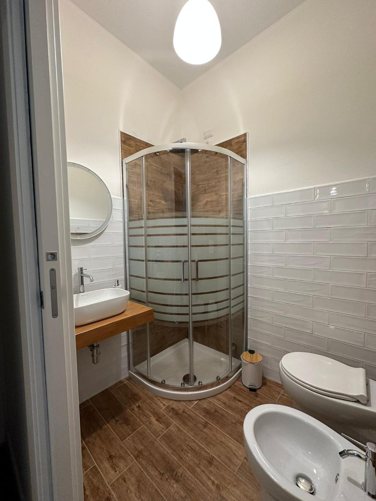 Double Room with Private Bathroom photo 2
