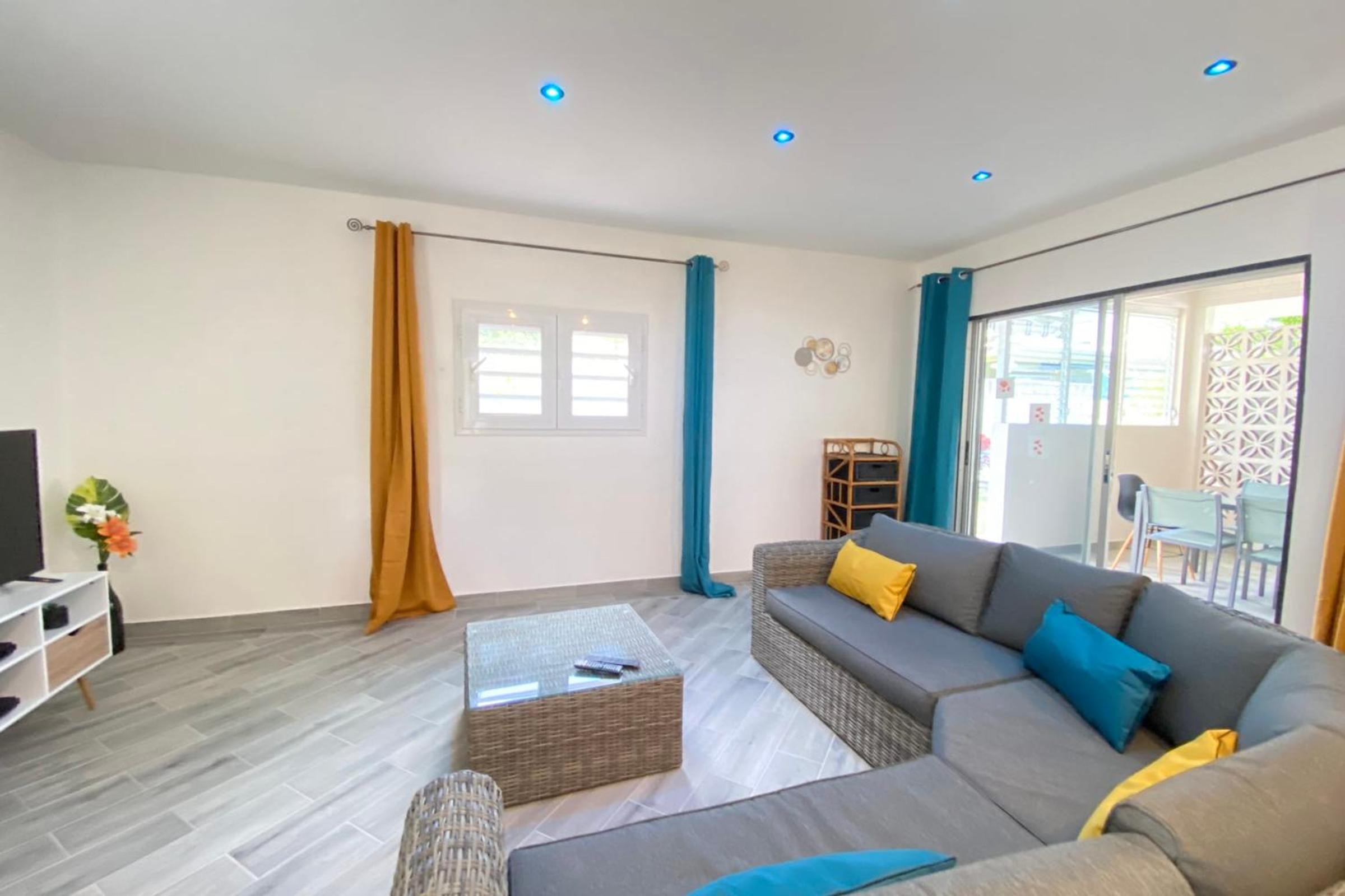 Villa photo 1