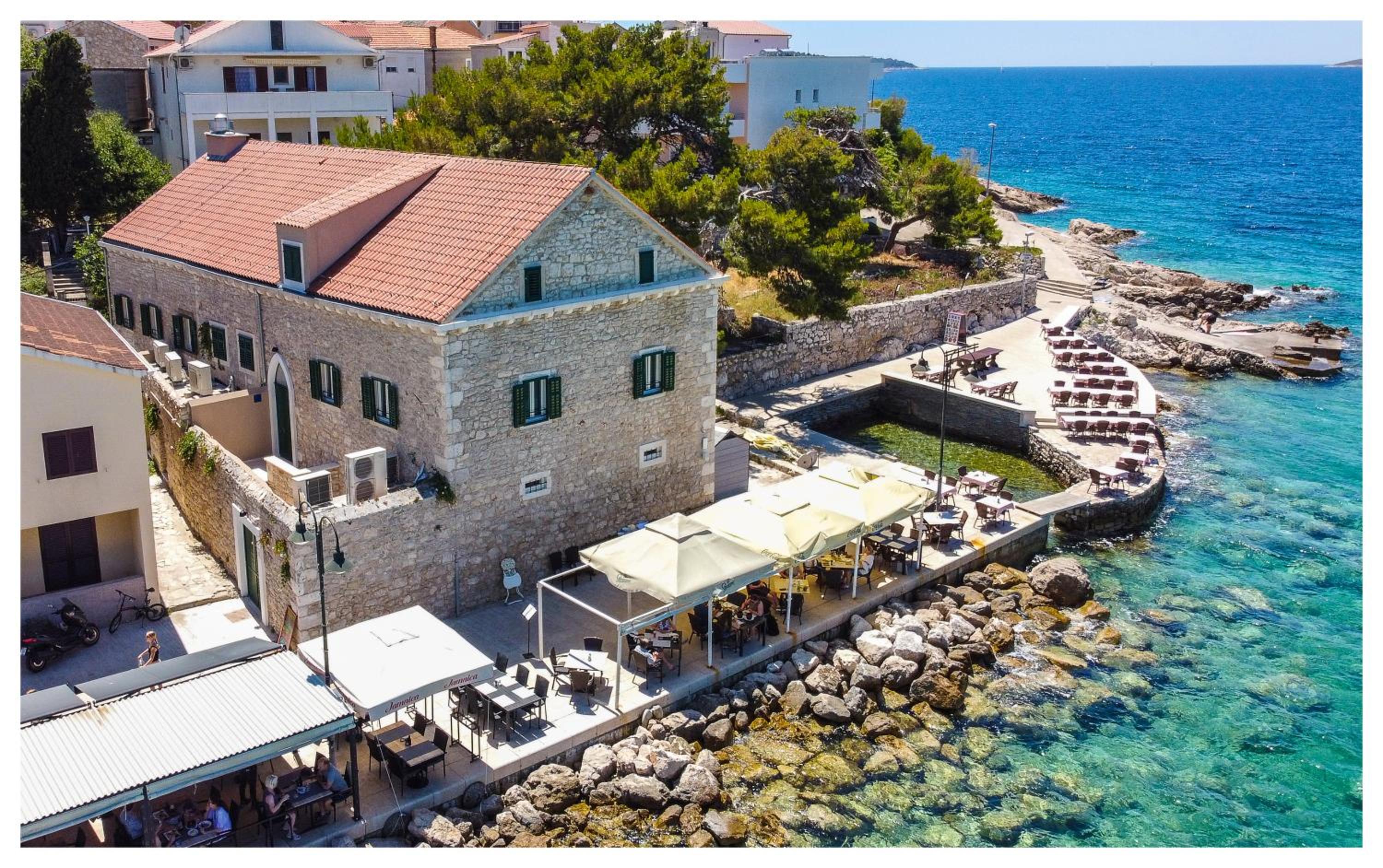 Two-Bedroom Apartment with Sea View photo 2