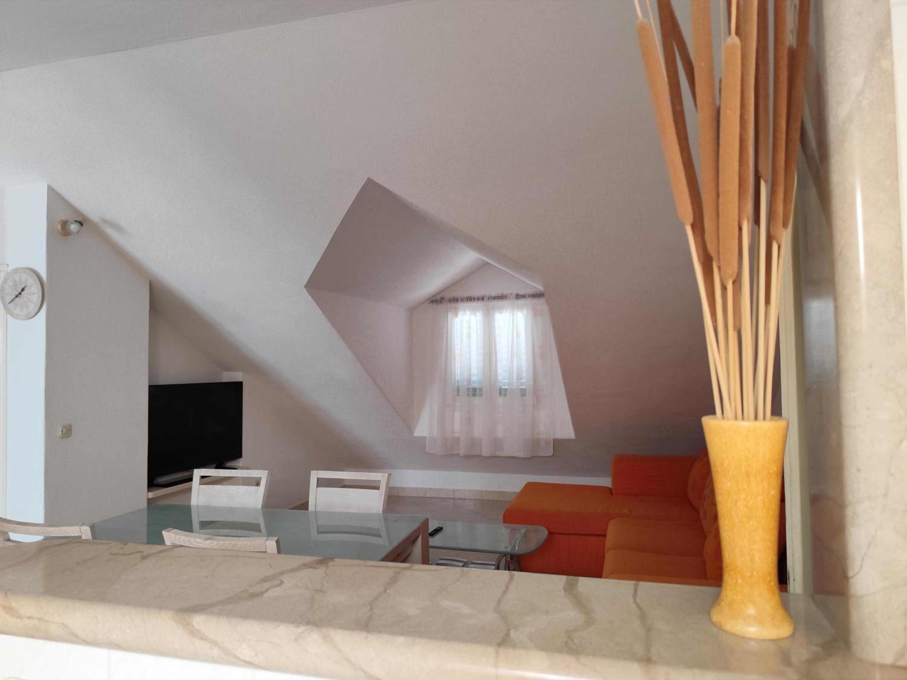 Two-Bedroom Apartment with Terrace and Sea View photo 1