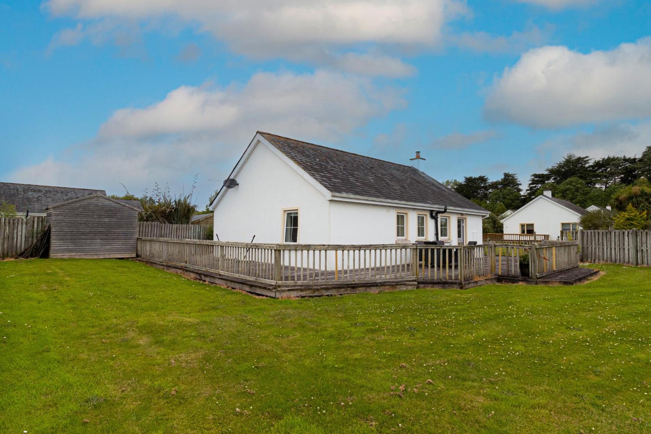 Four-Bedroom House photo 2