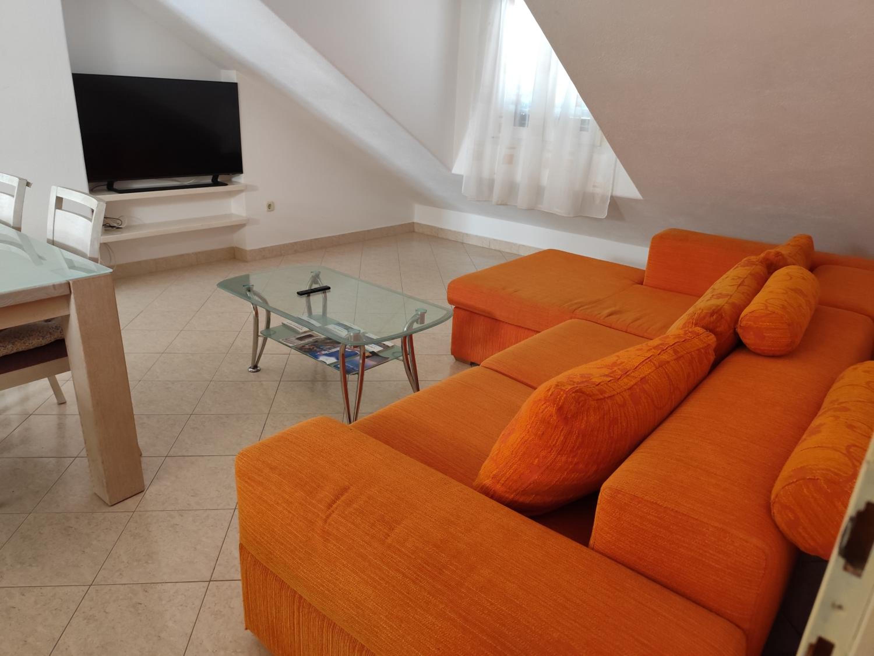 Two-Bedroom Apartment with Terrace and Sea View photo 3