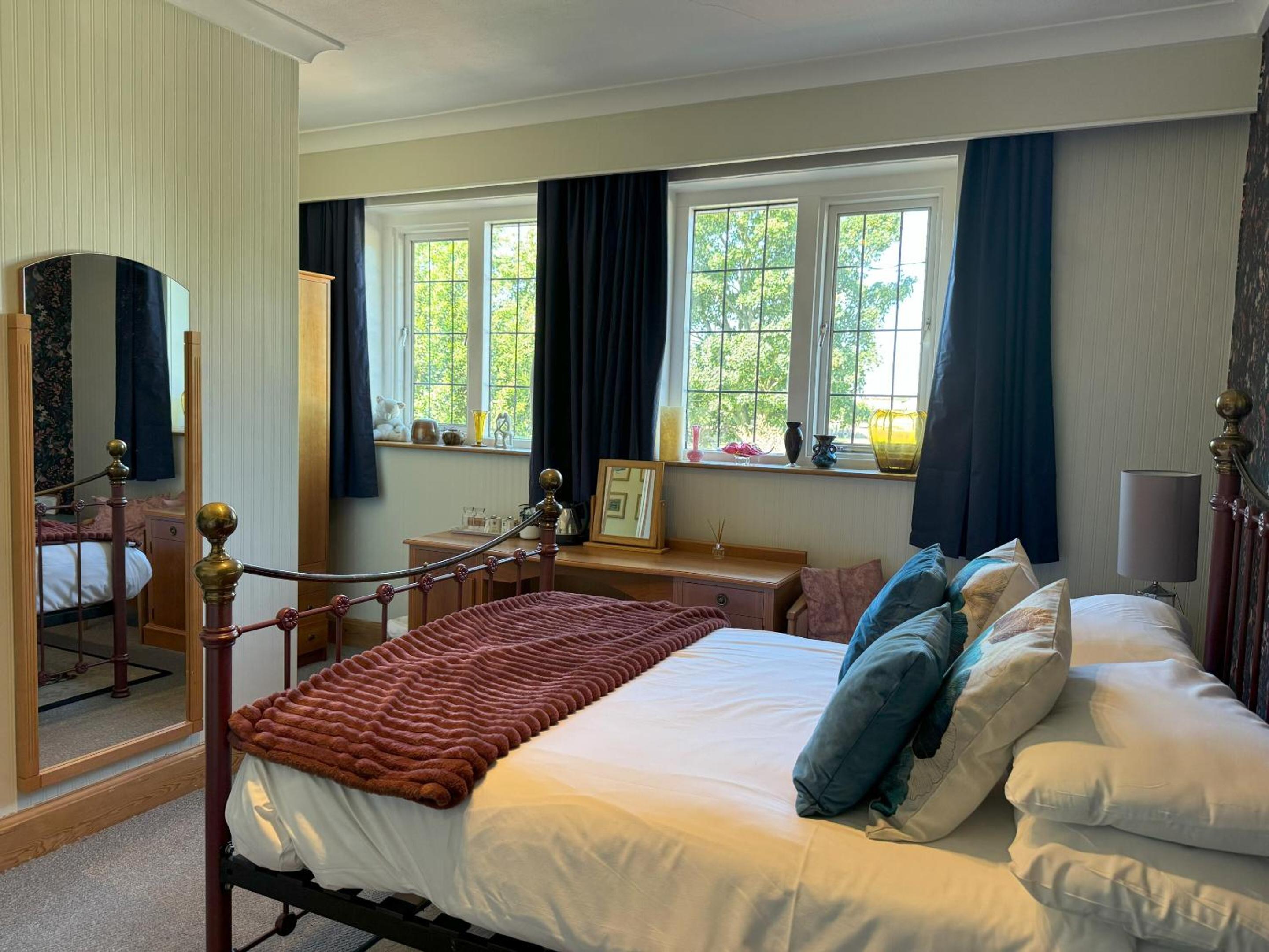 Standard Double Room - Photo 7