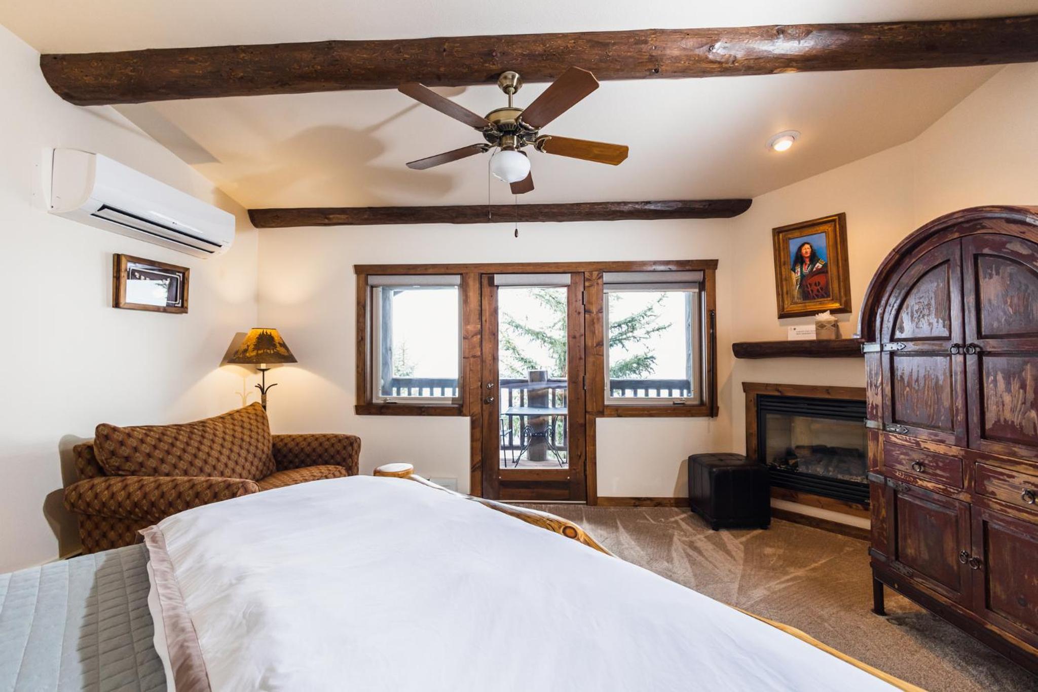 Junior Suite with Mountain View - Photo 8
